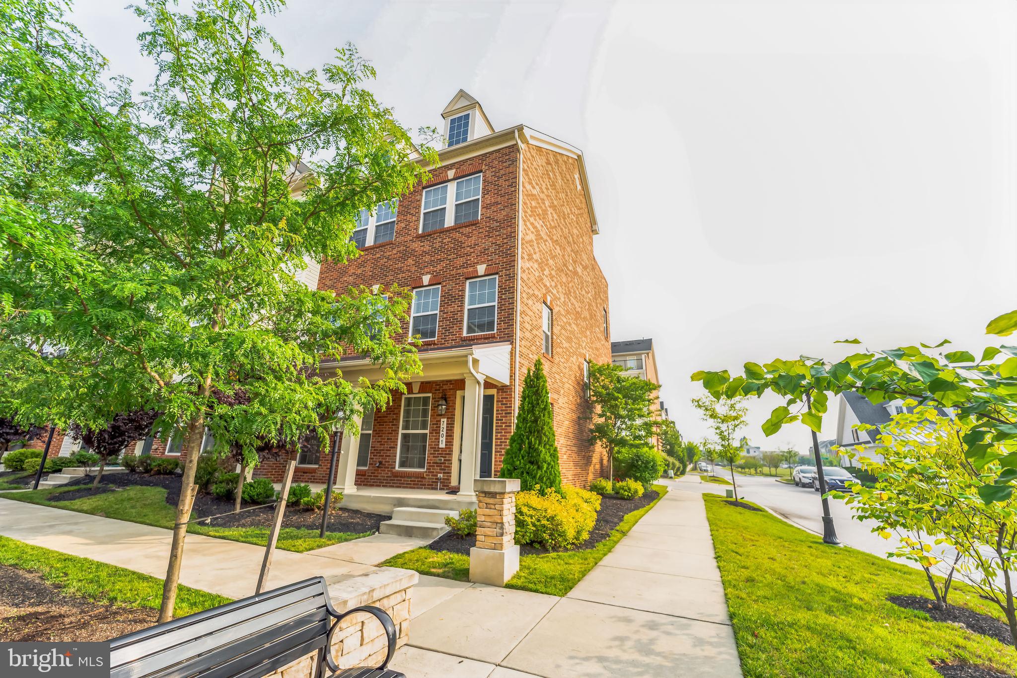 OXFORD SQUARE - Residential