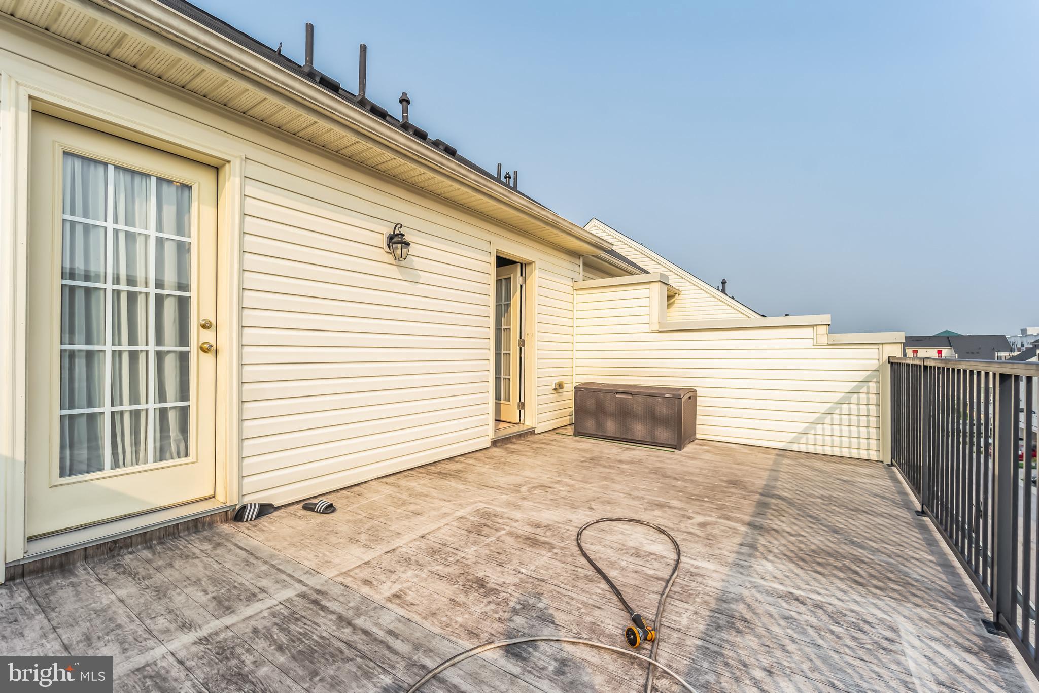 OXFORD SQUARE - Residential