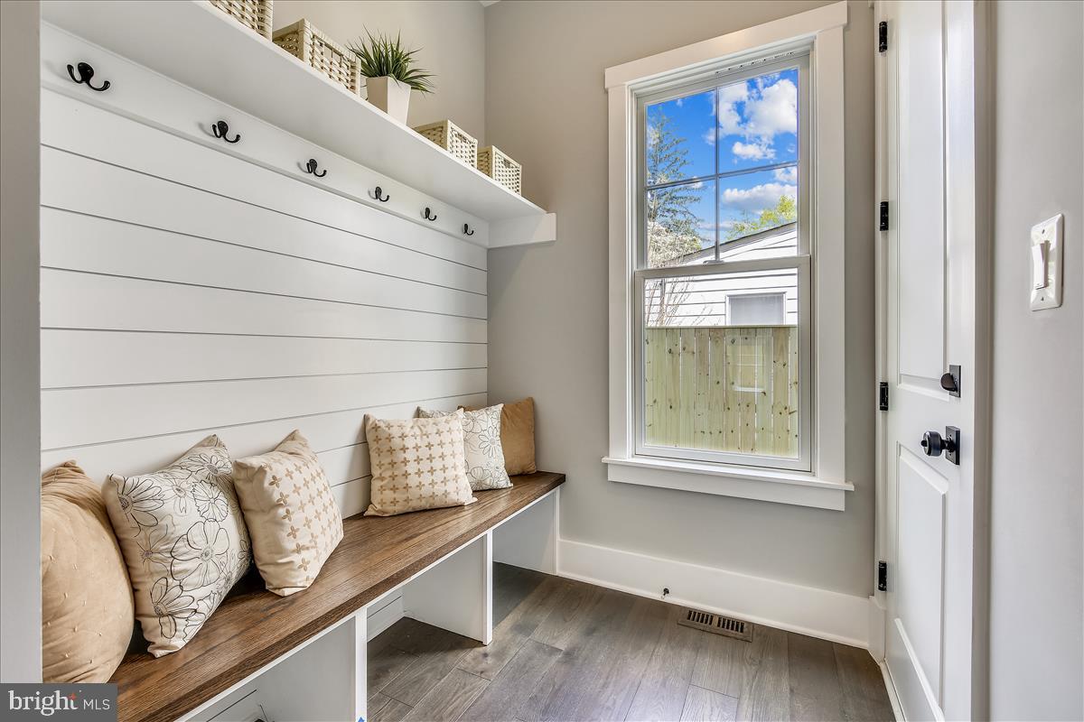 HUNTINGTON TERRACE - Residential