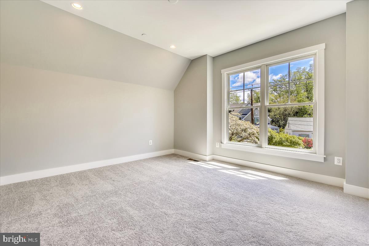 HUNTINGTON TERRACE - Residential