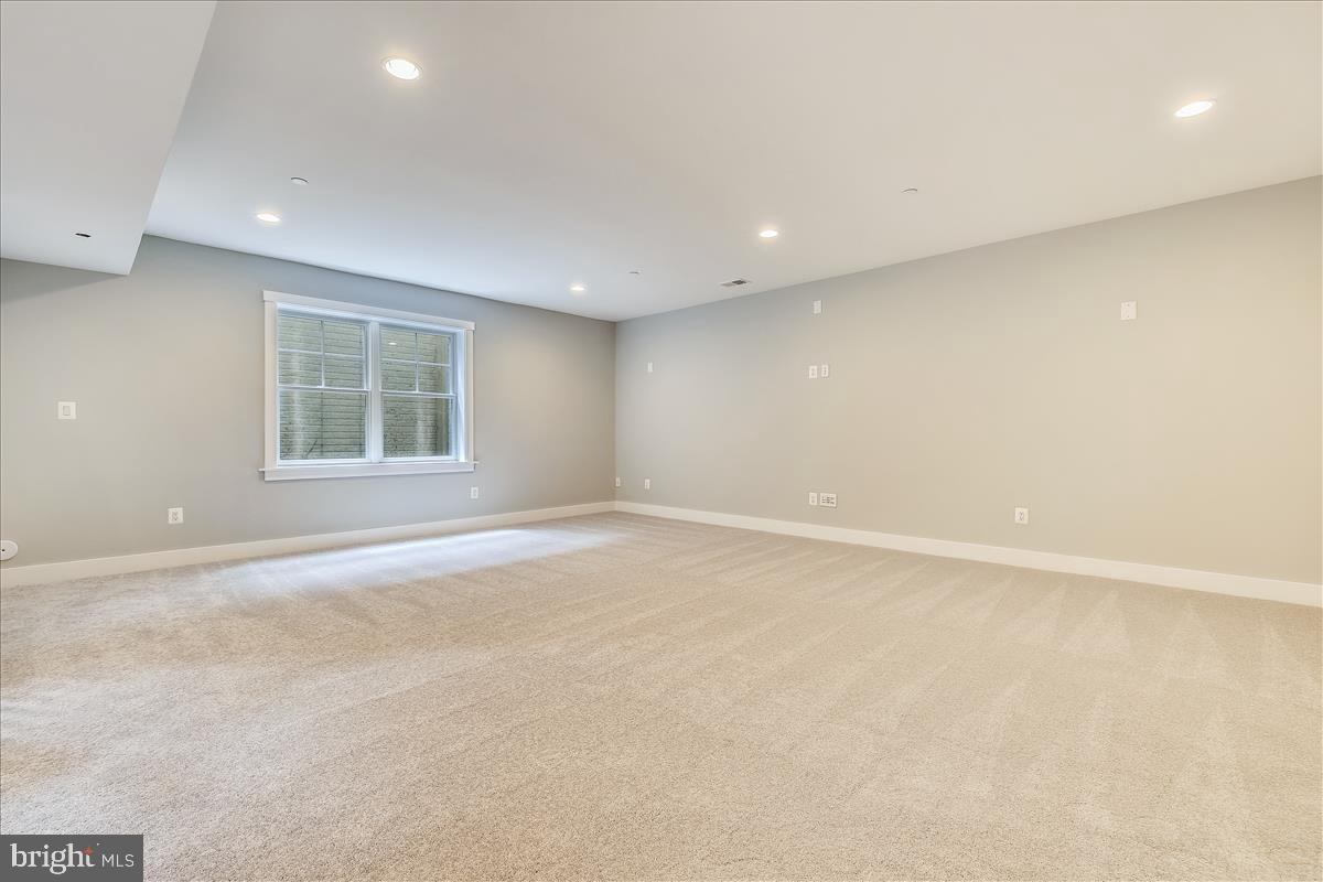 HUNTINGTON TERRACE - Residential