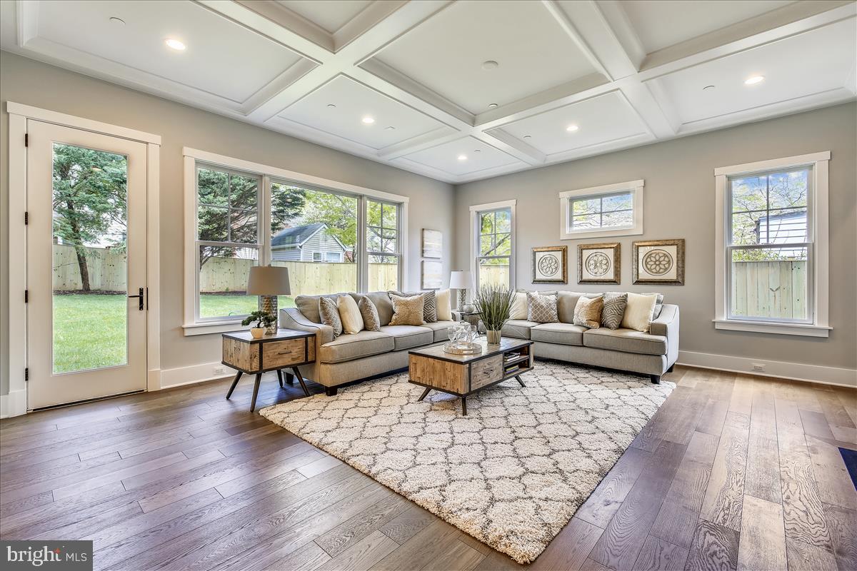 HUNTINGTON TERRACE - Residential