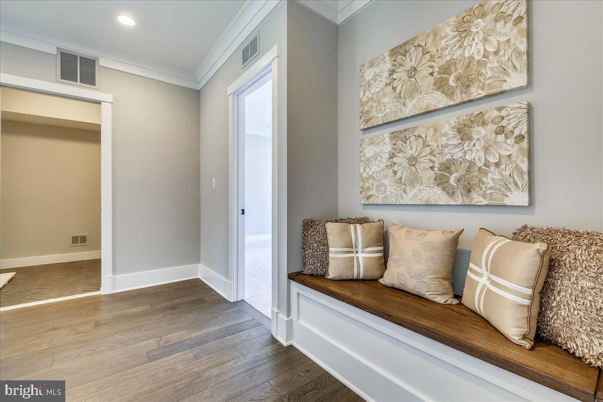 HUNTINGTON TERRACE - Residential