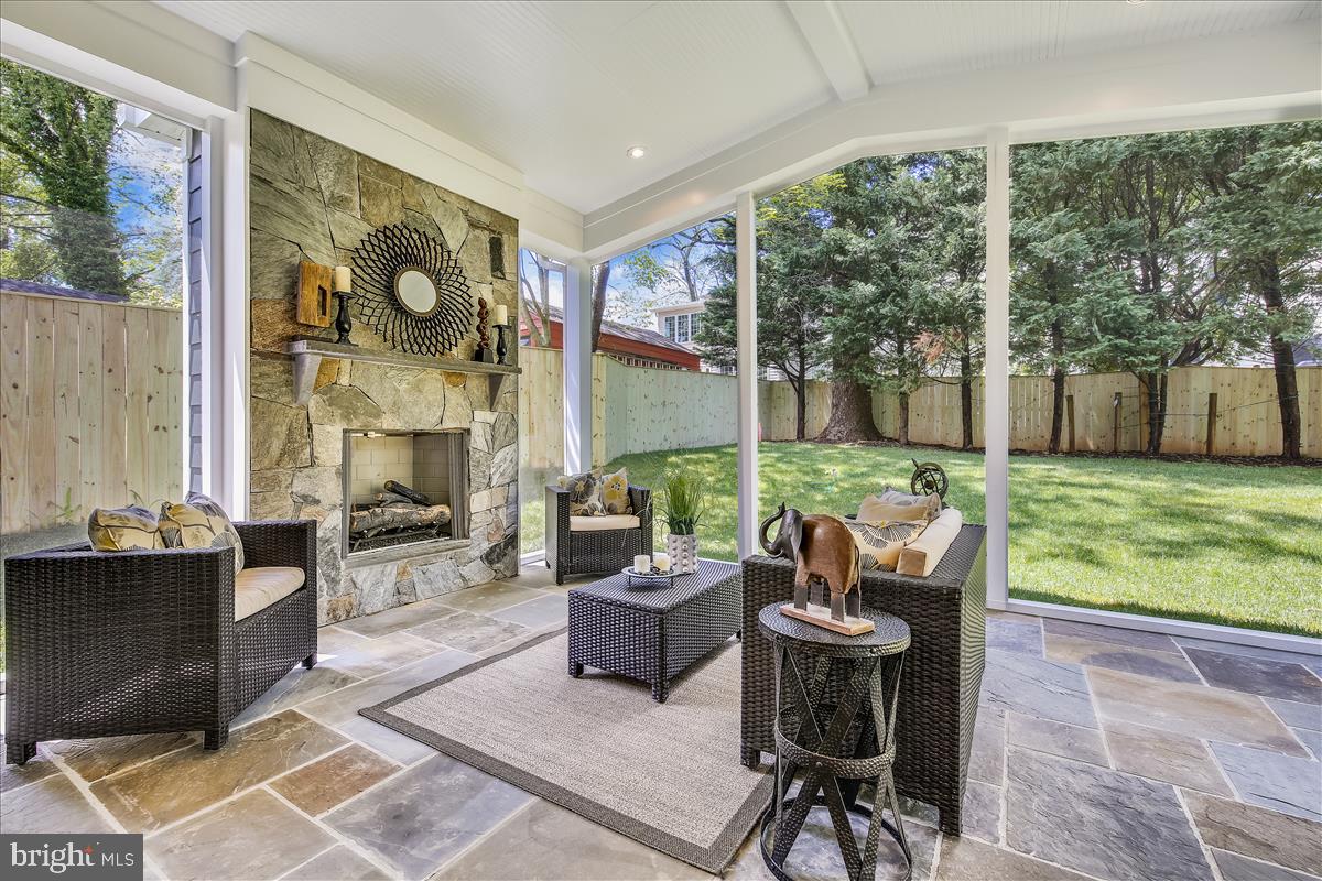 HUNTINGTON TERRACE - Residential