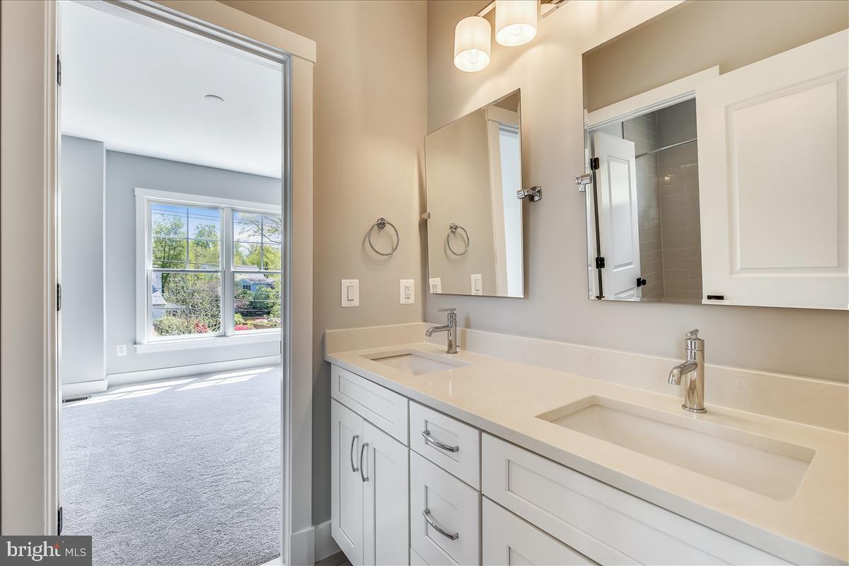 HUNTINGTON TERRACE - Residential