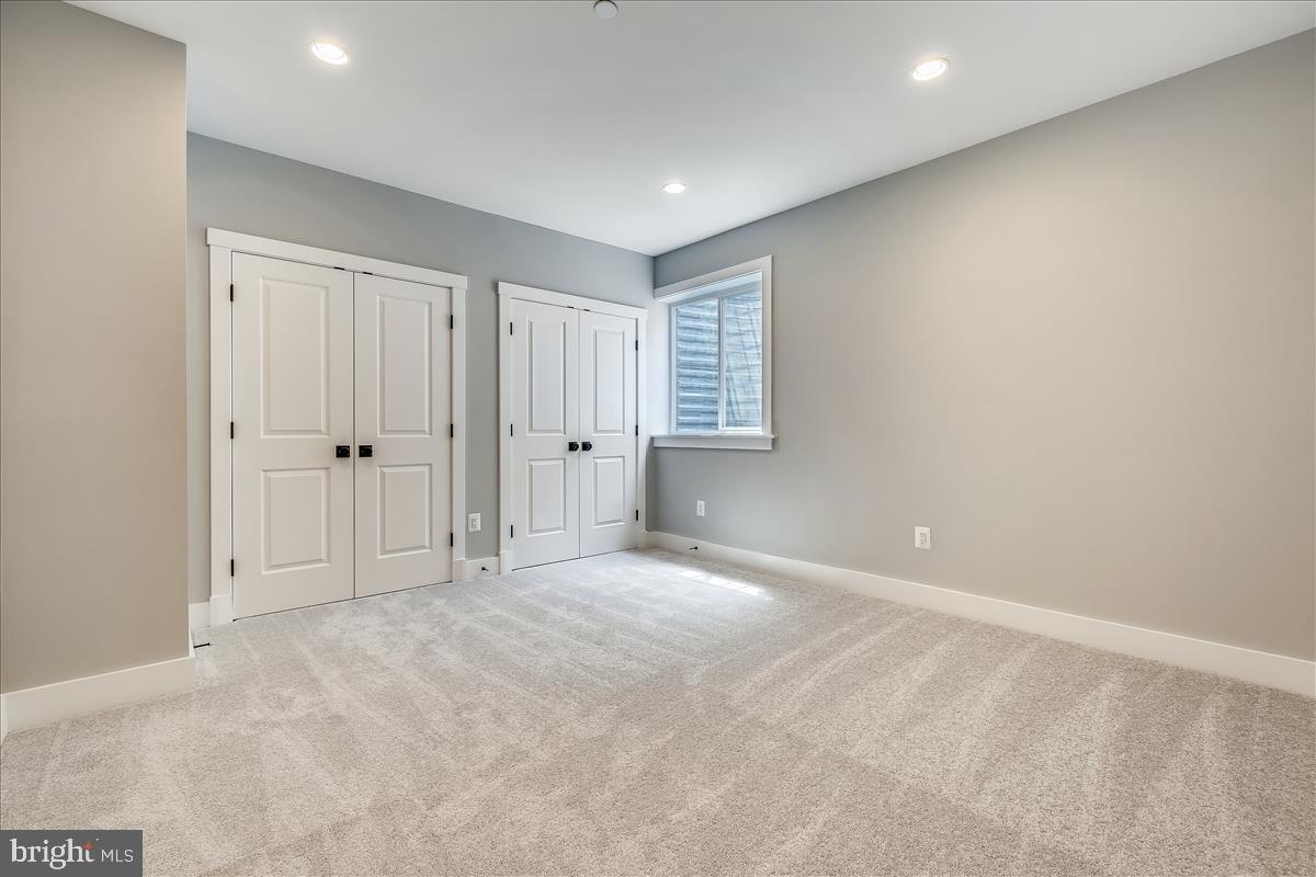 HUNTINGTON TERRACE - Residential