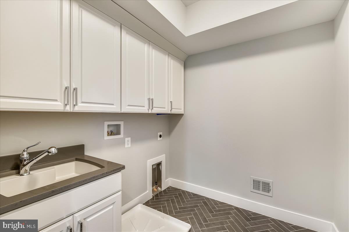 HUNTINGTON TERRACE - Residential