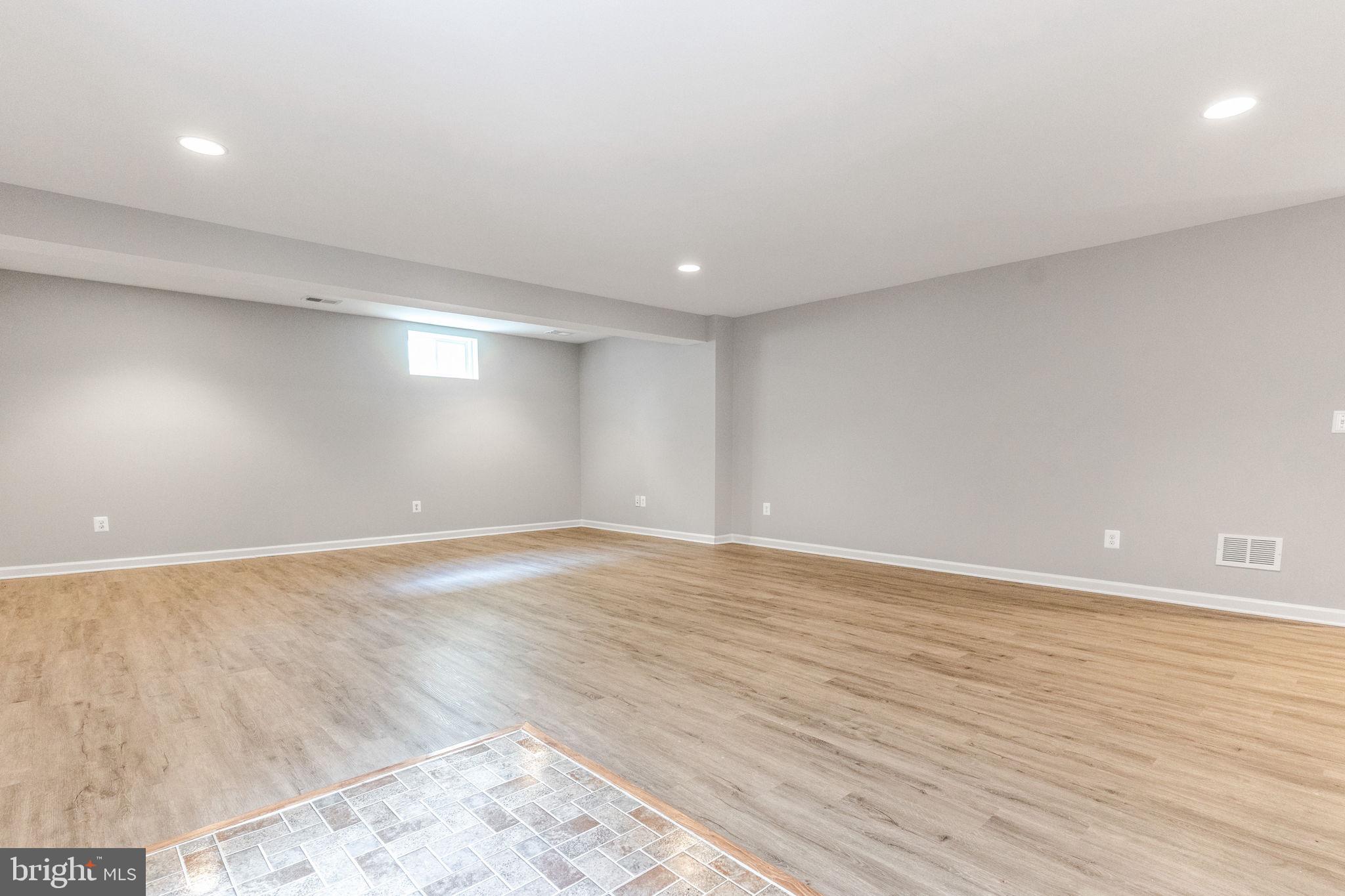 AVENDALE WOODLAND GROVE - Residential