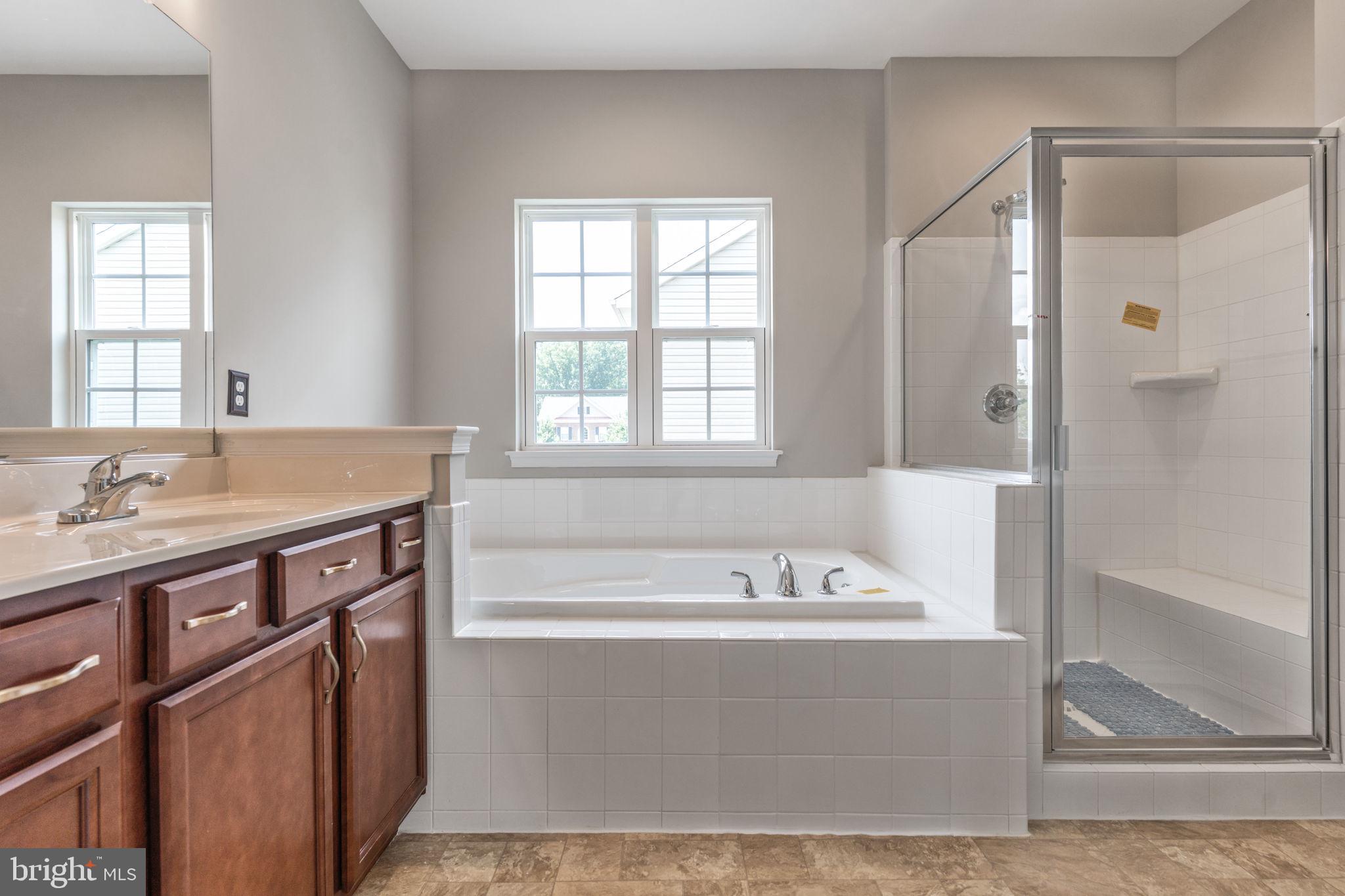 AVENDALE WOODLAND GROVE - Residential