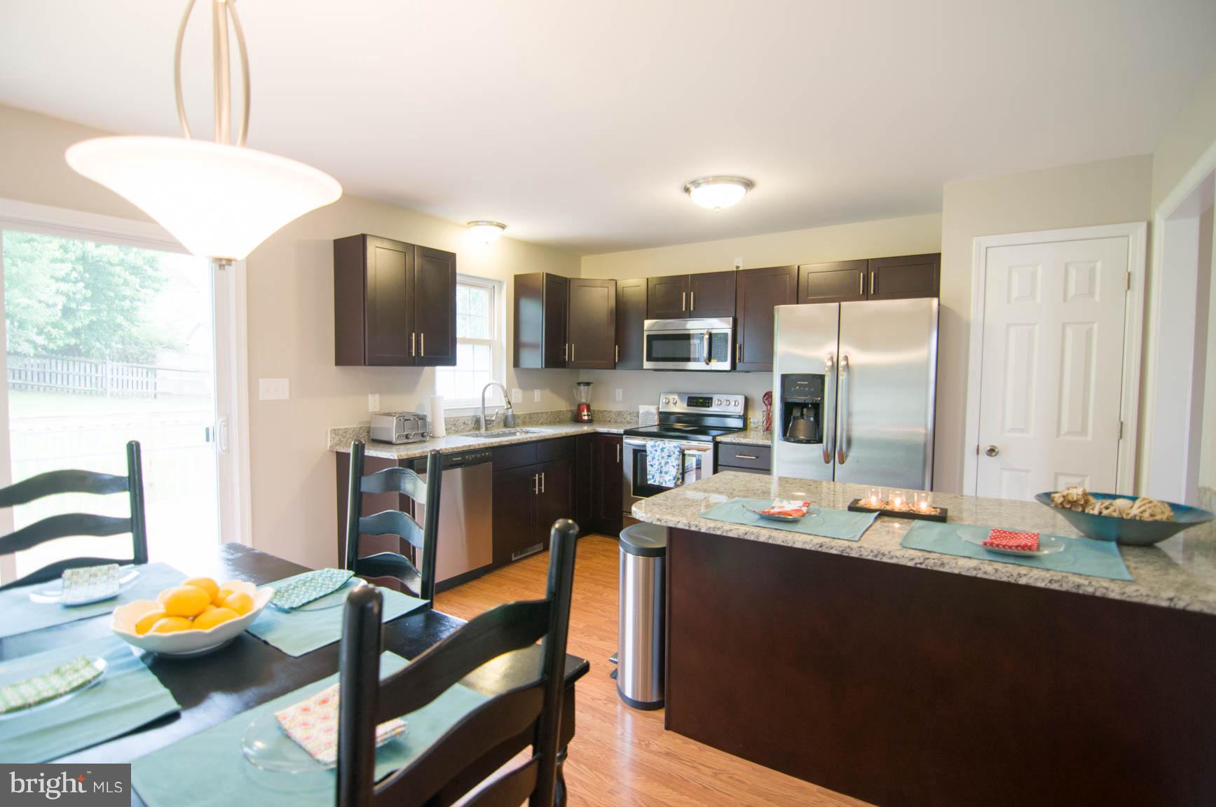 WHISPERING HILLS - Residential