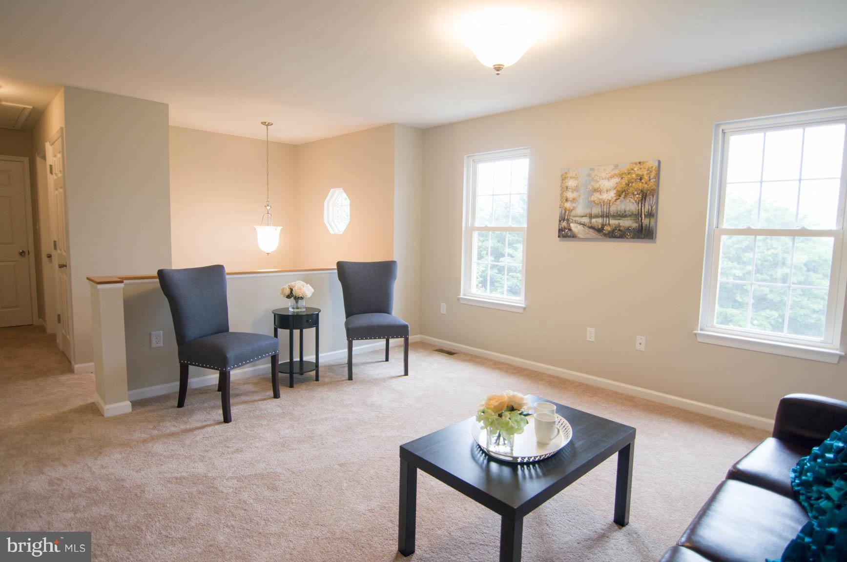 WHISPERING HILLS - Residential