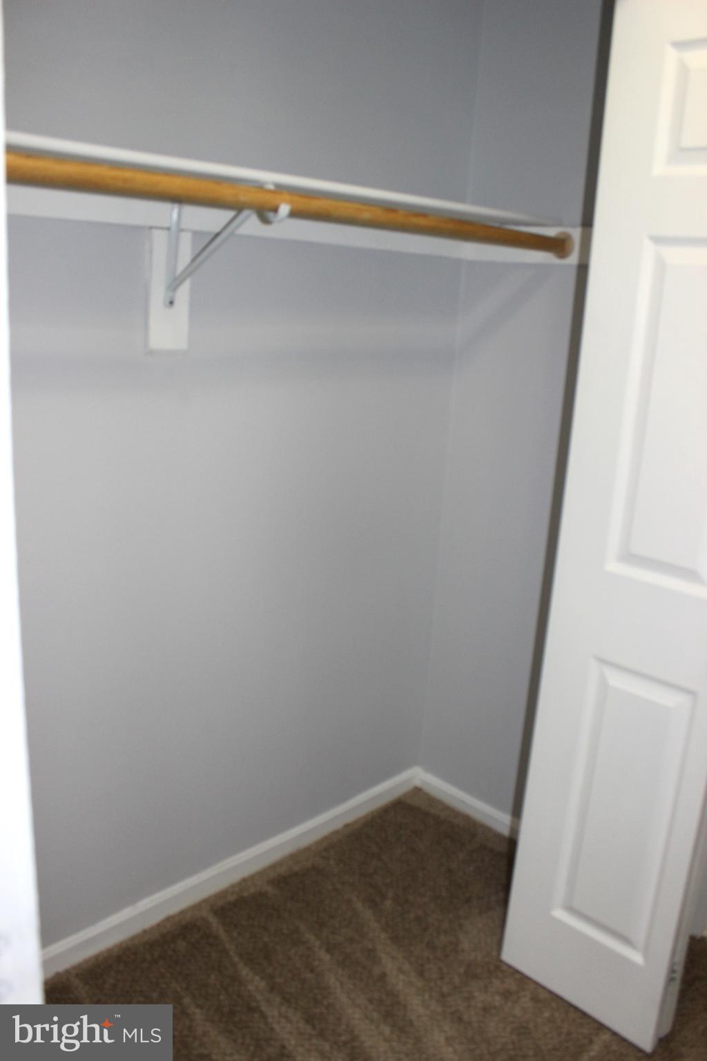 HAWTHORNE VILLAGE - Residential Lease