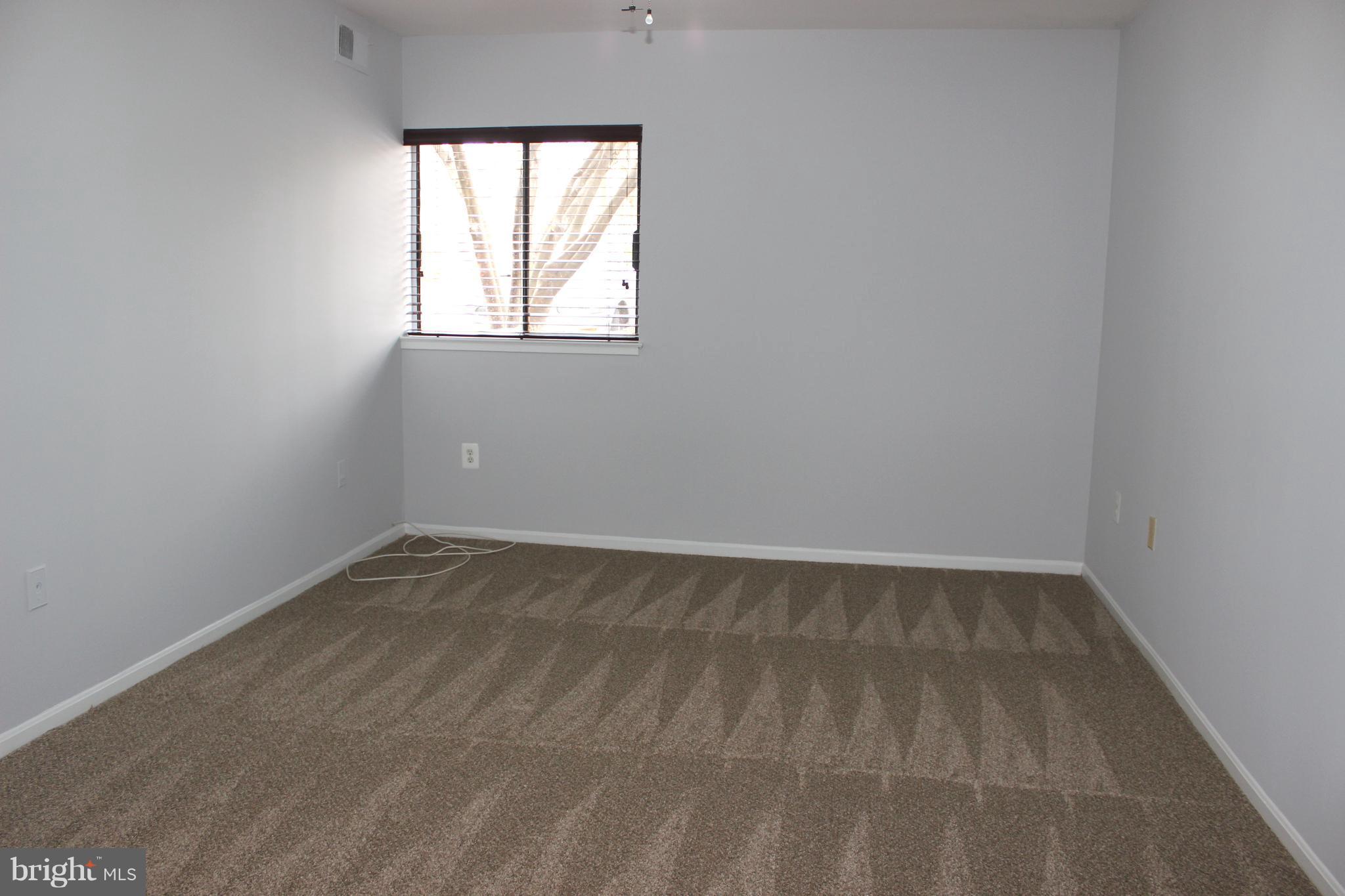 HAWTHORNE VILLAGE - Residential Lease