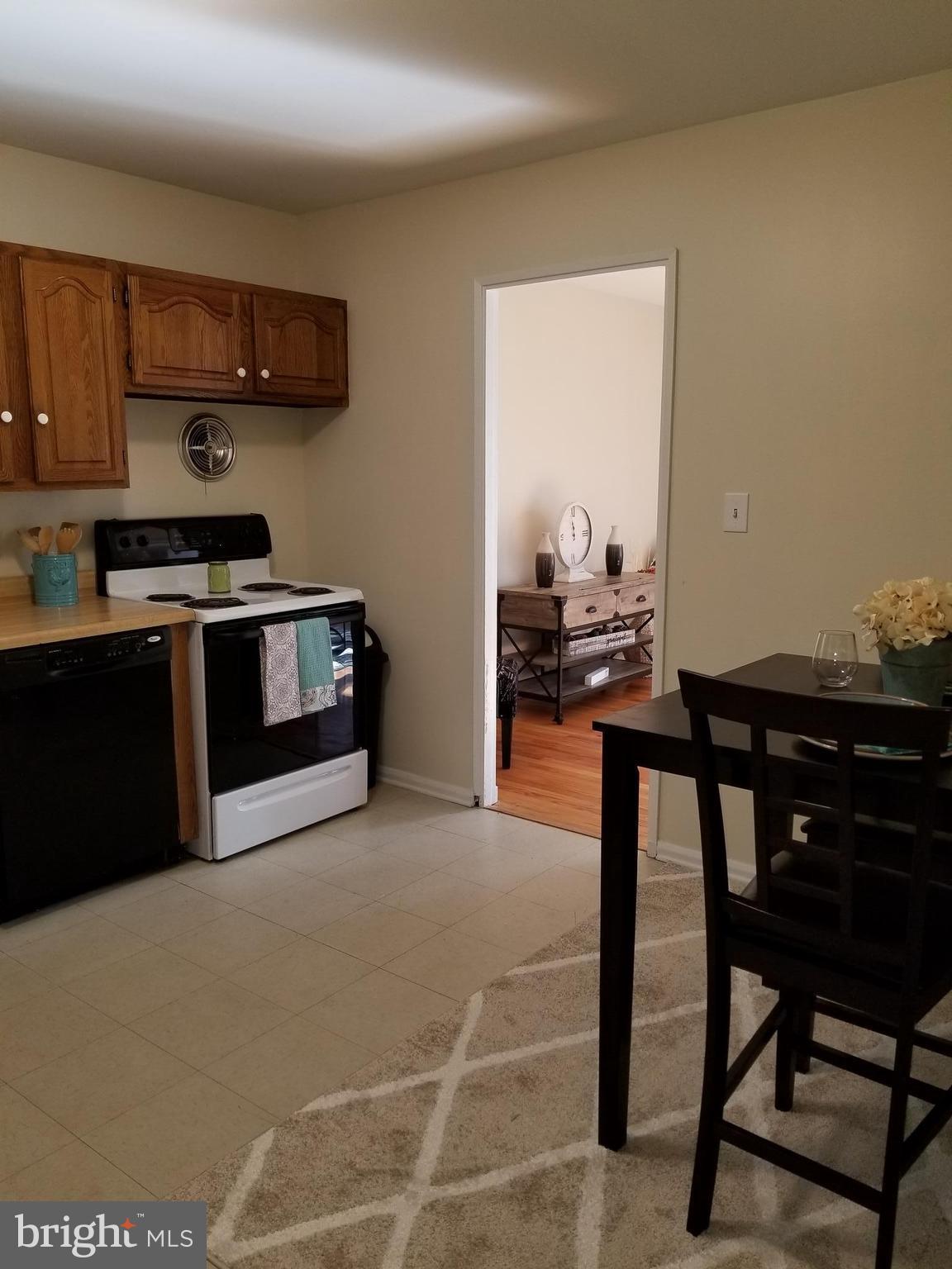 INGLESIDE - Residential