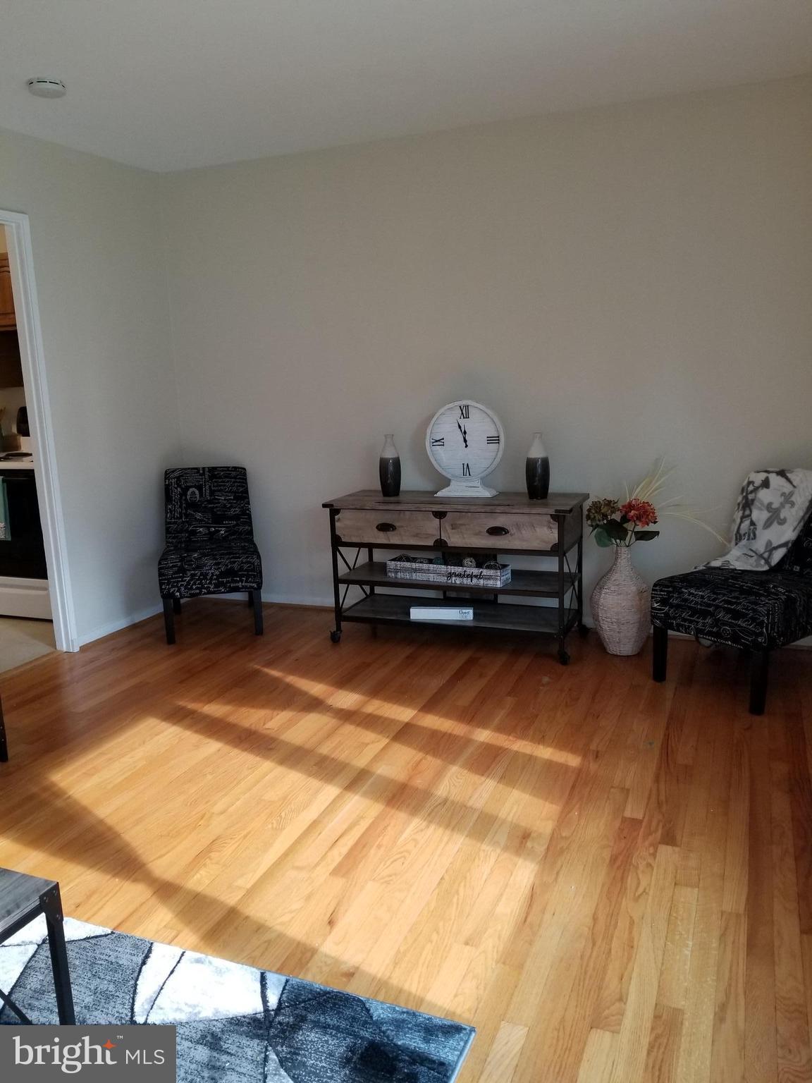 INGLESIDE - Residential