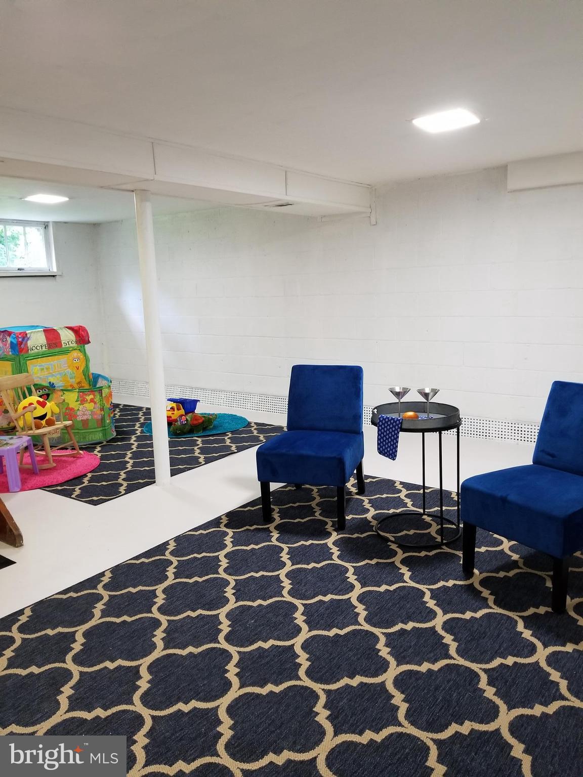 INGLESIDE - Residential