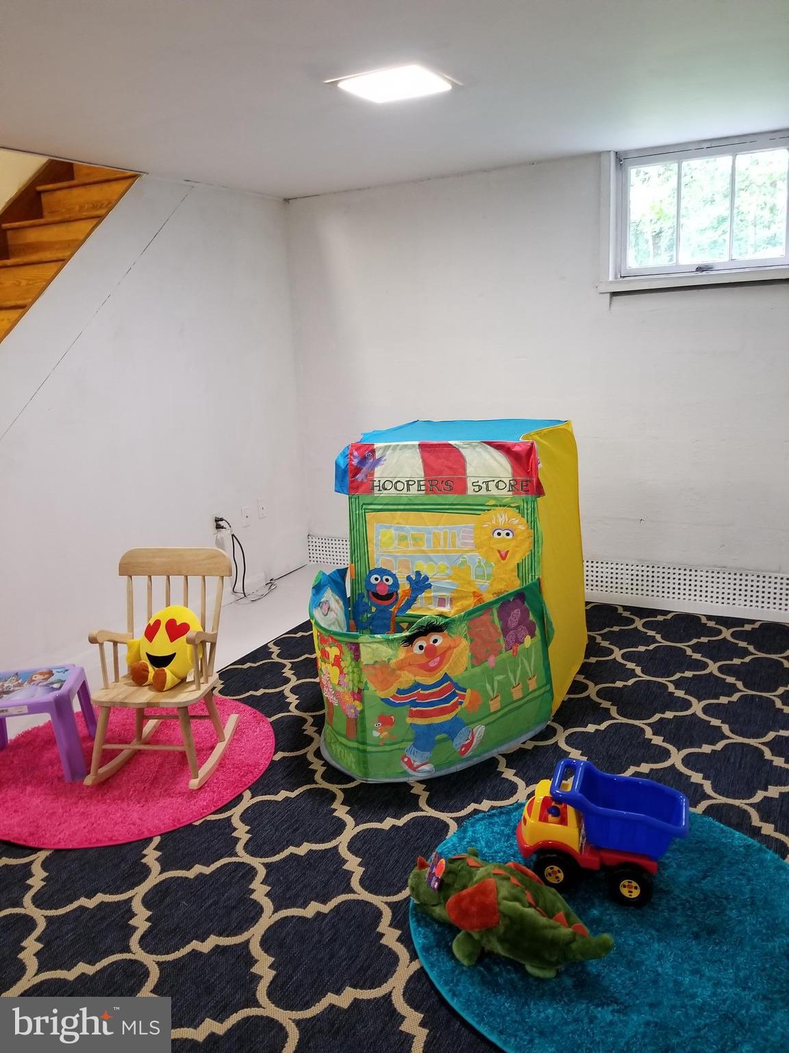 INGLESIDE - Residential