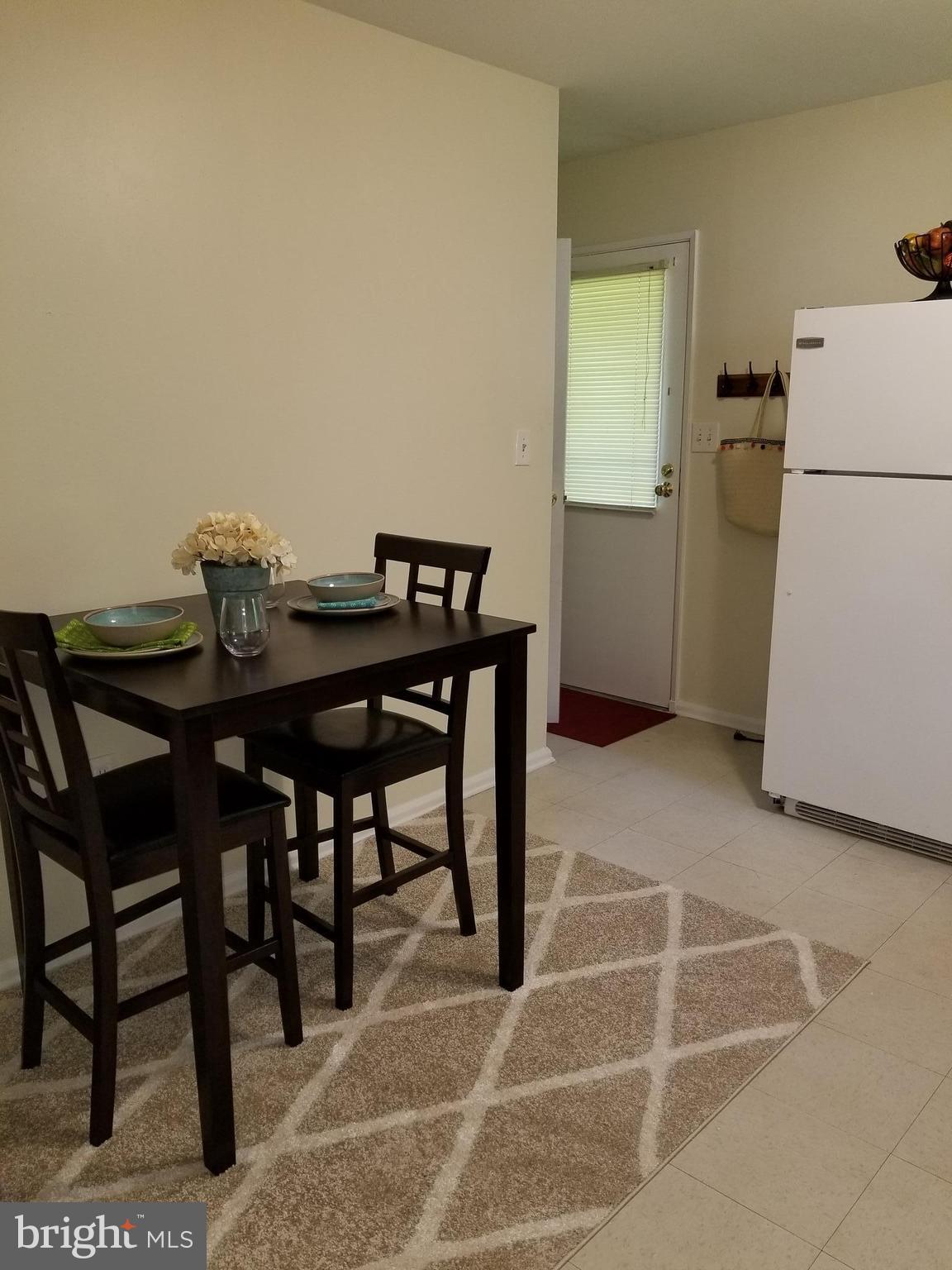 INGLESIDE - Residential