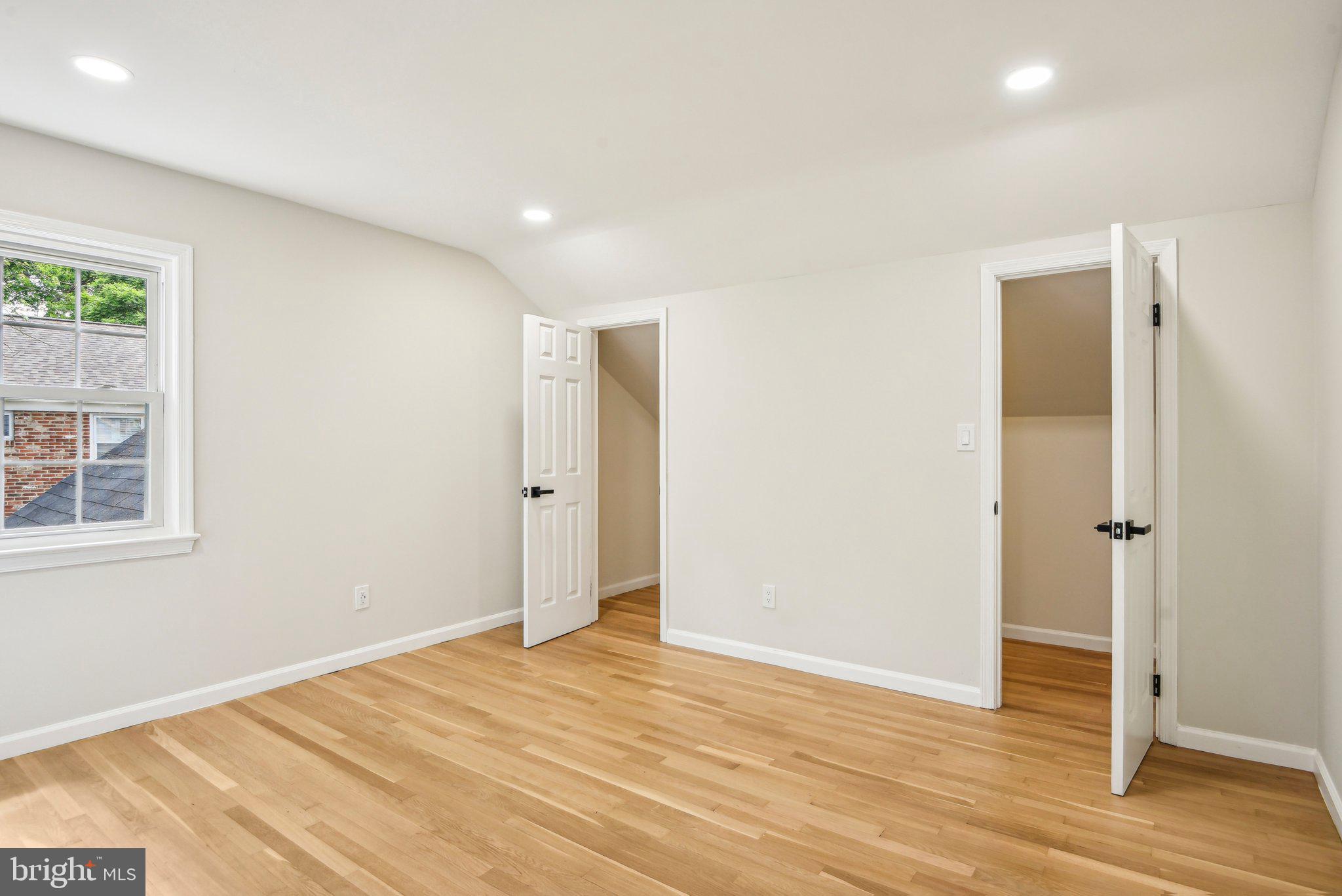 OLD FARM - Residential