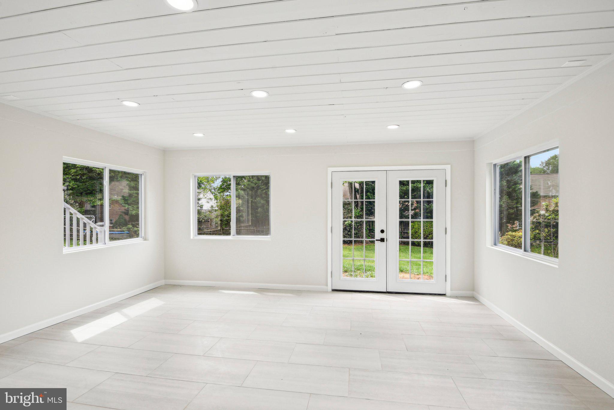 OLD FARM - Residential