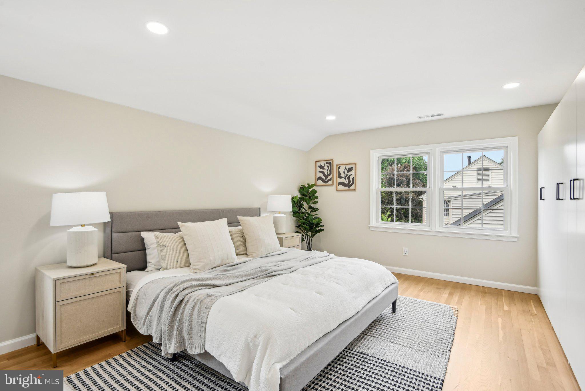 OLD FARM - Residential