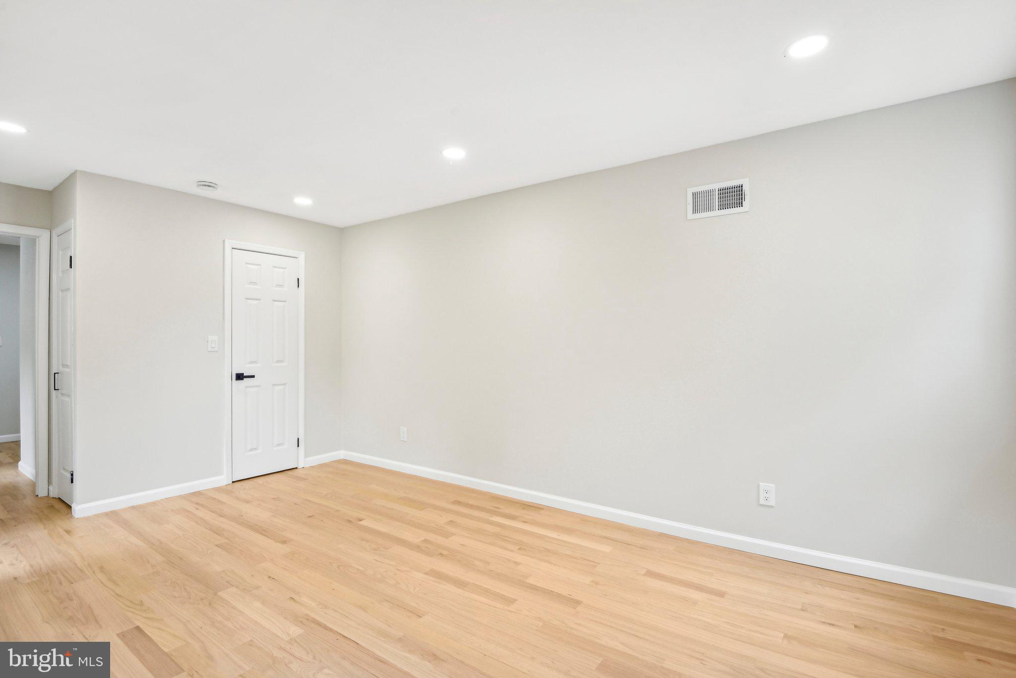 OLD FARM - Residential