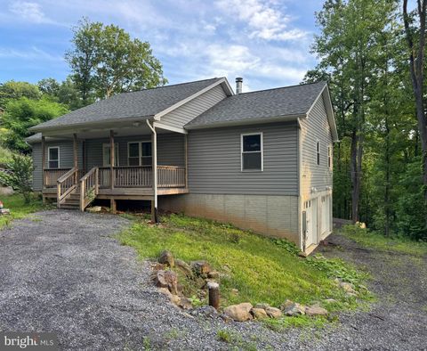 87 TULIP POPLAR DRIVE LINDEN VA 22642