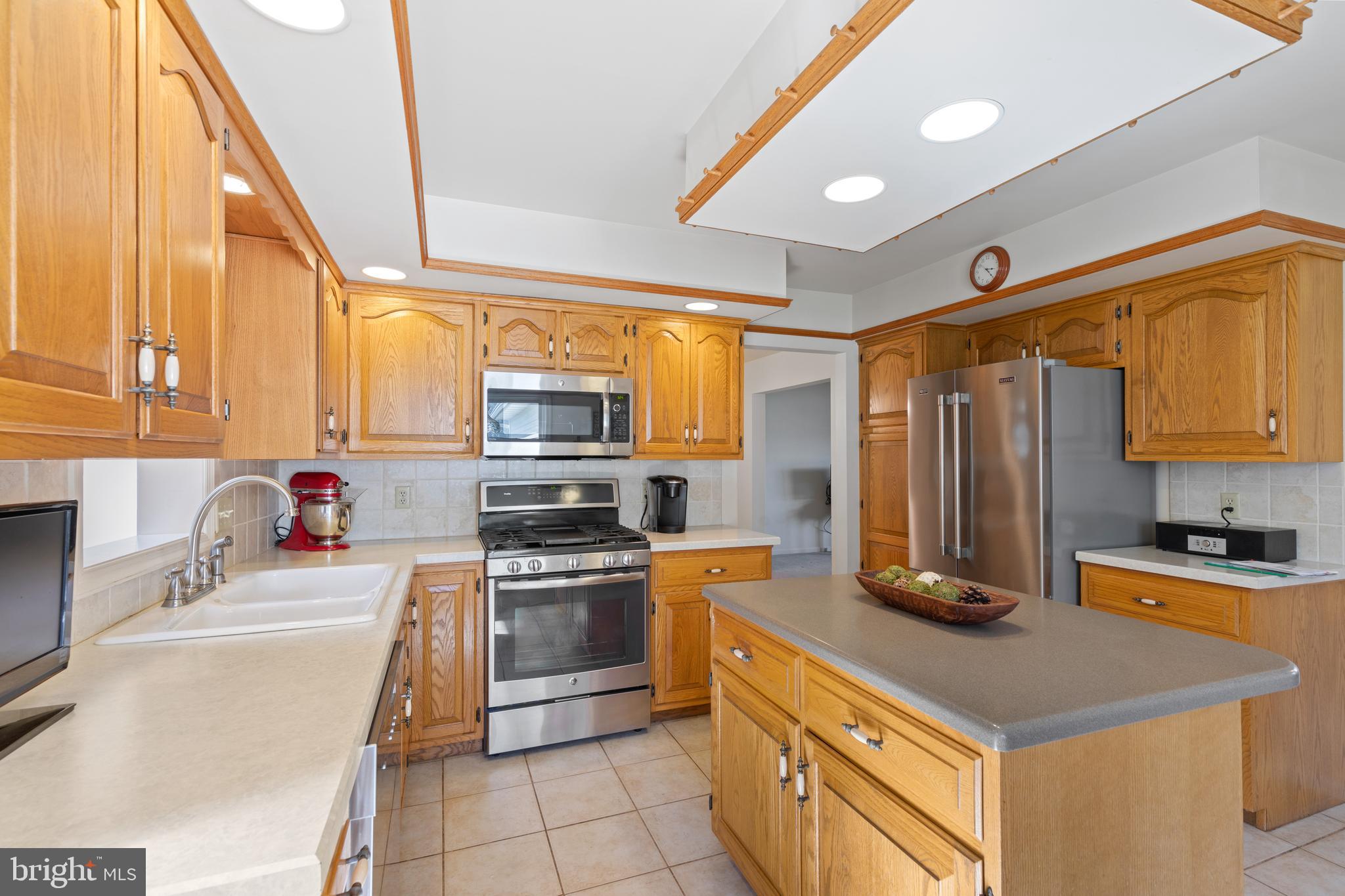 HOFFMAN HEIGHTS - Residential