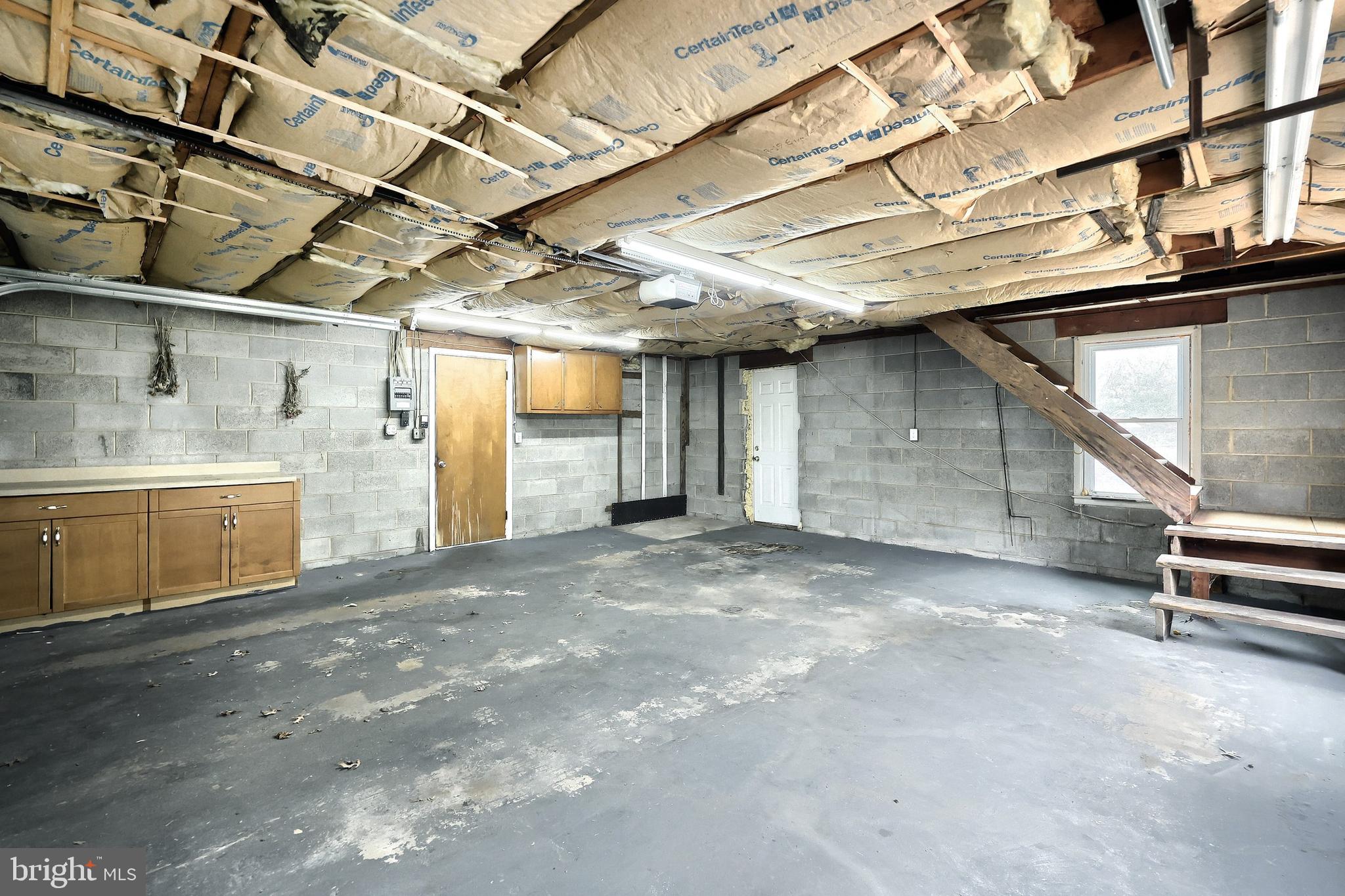 HAINES ACRES - Residential