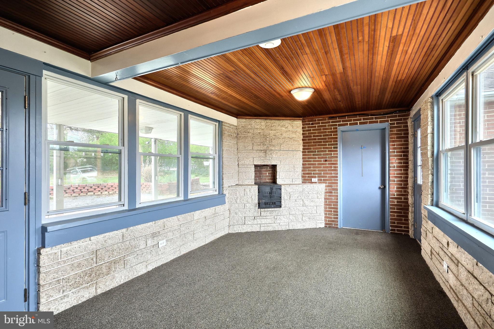 HAINES ACRES - Residential