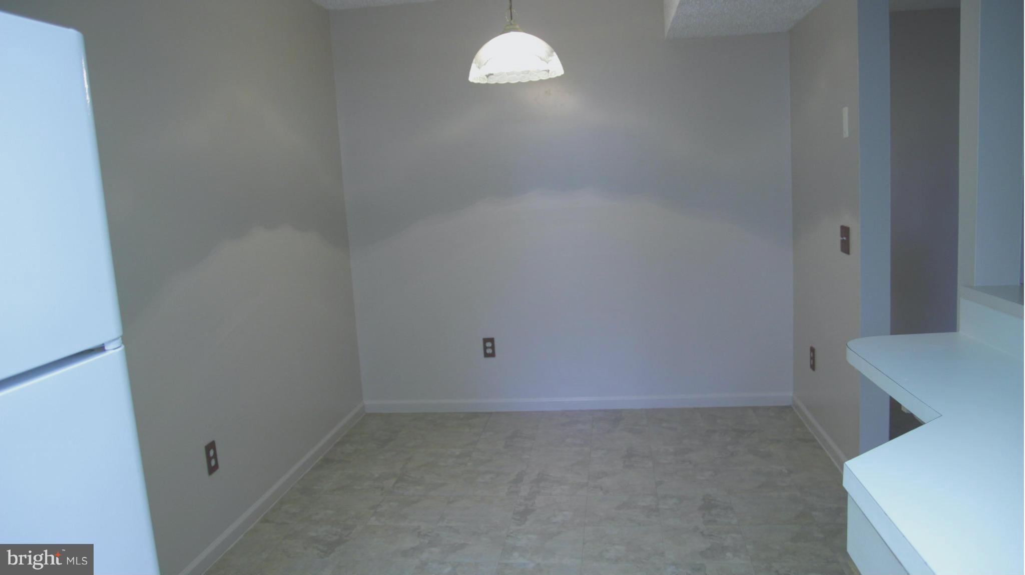 HUNTERS SQUARE - Residential