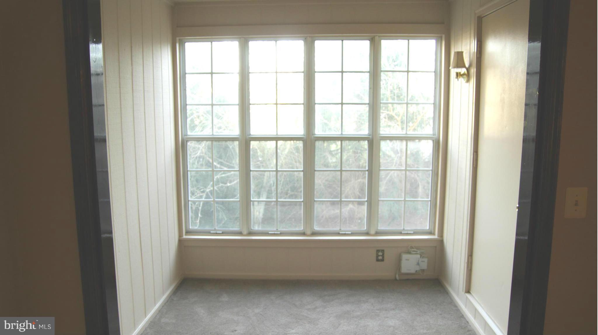 HUNTERS SQUARE - Residential