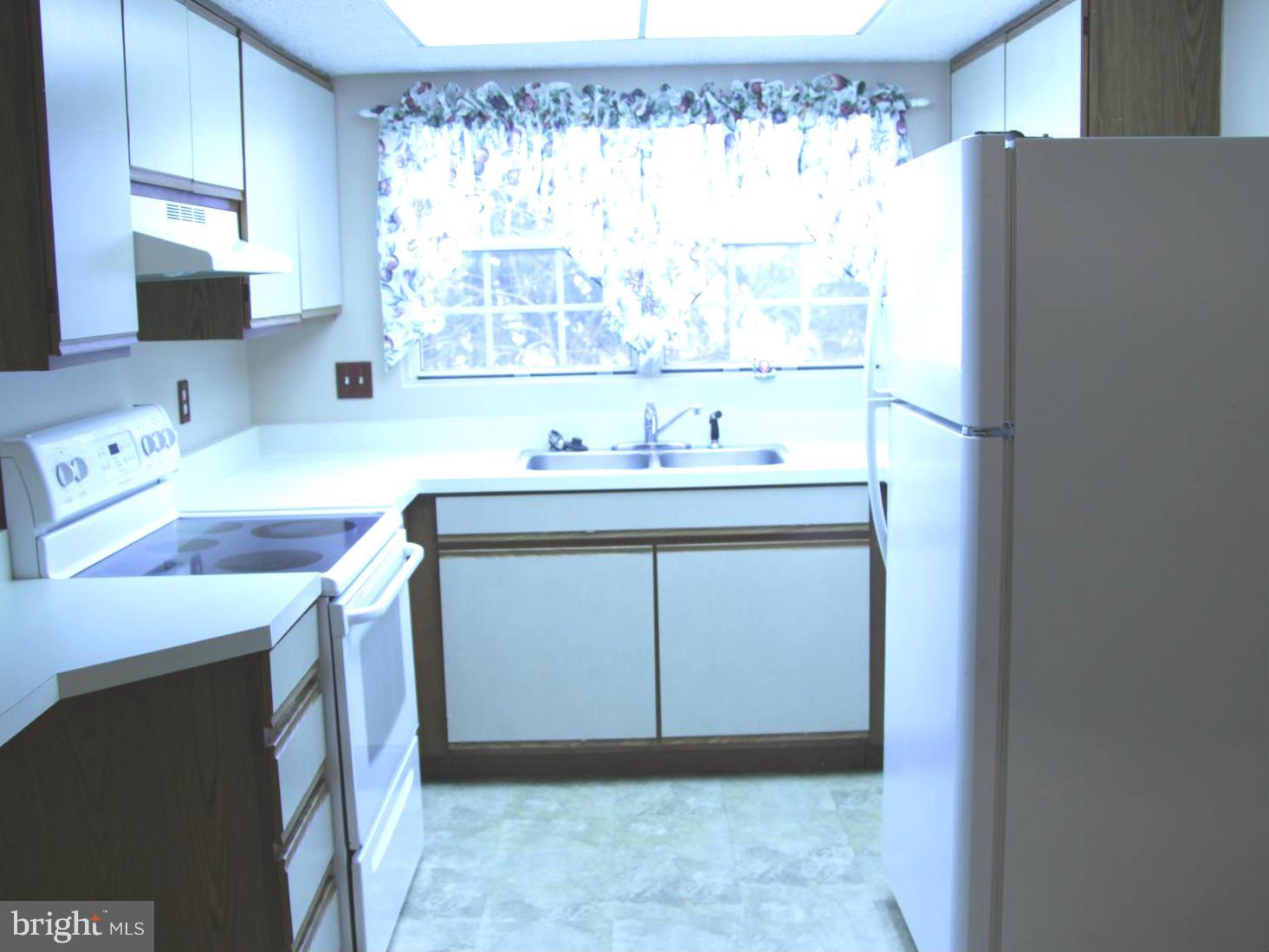 HUNTERS SQUARE - Residential