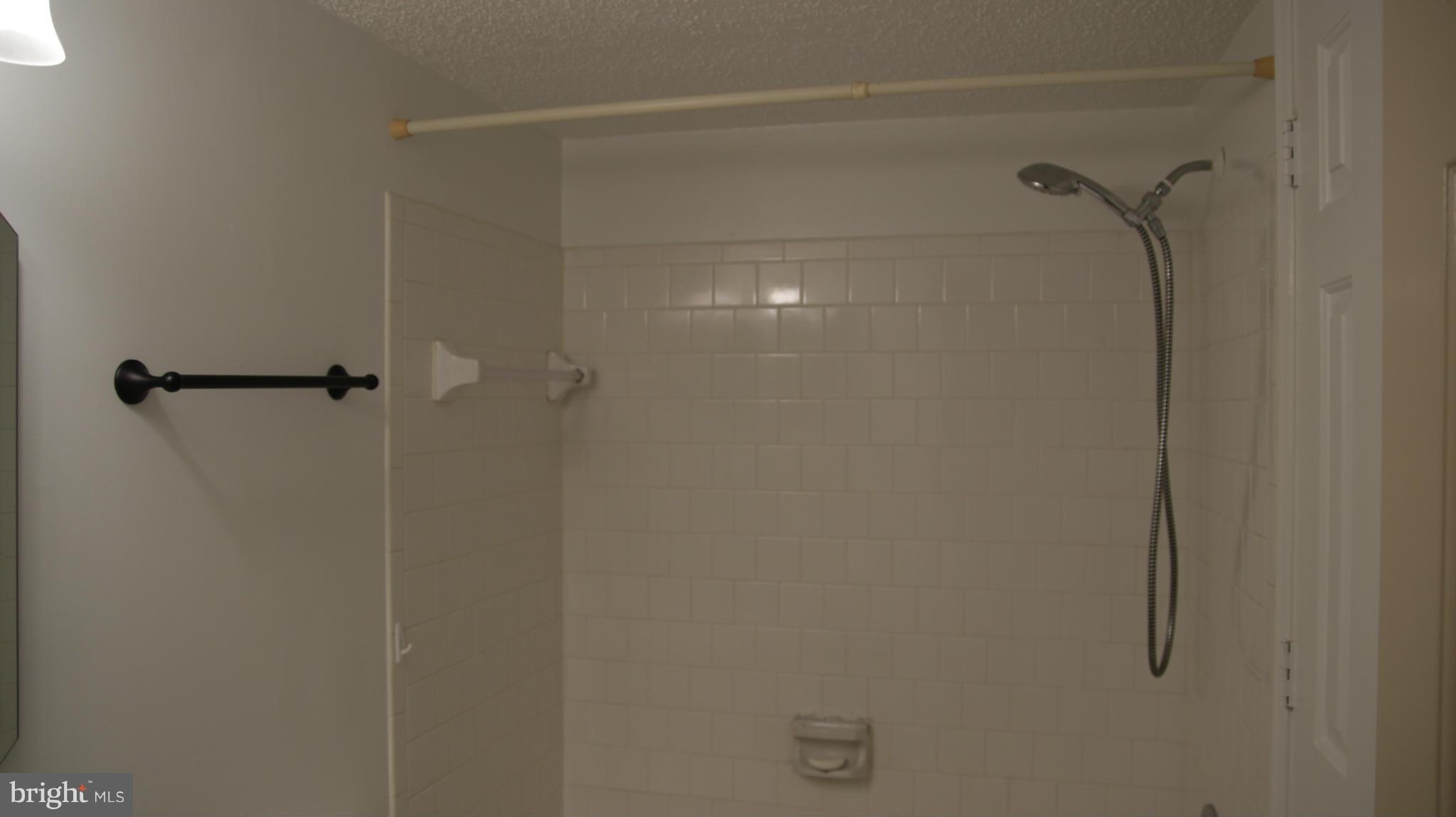 HUNTERS SQUARE - Residential