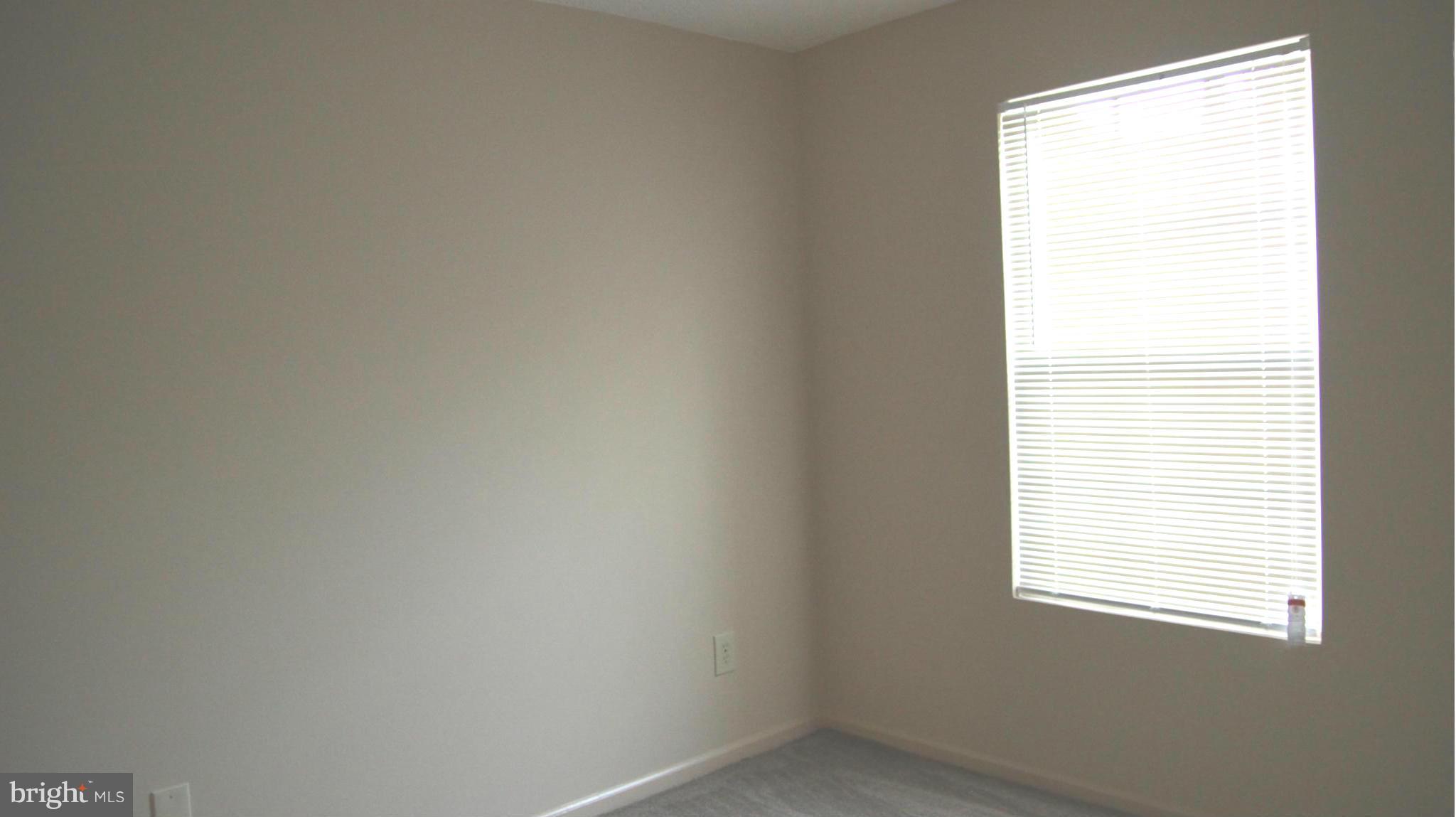 HUNTERS SQUARE - Residential