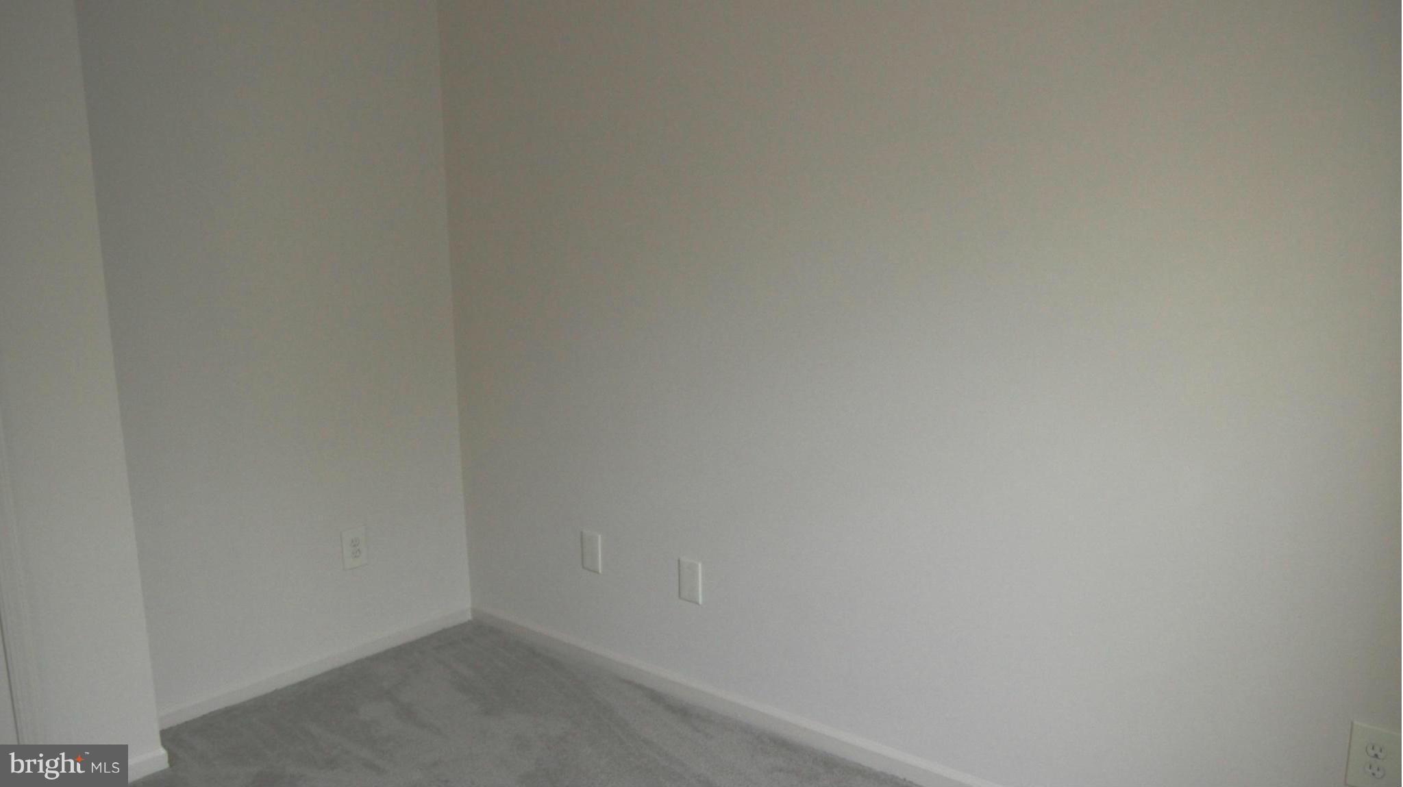 HUNTERS SQUARE - Residential