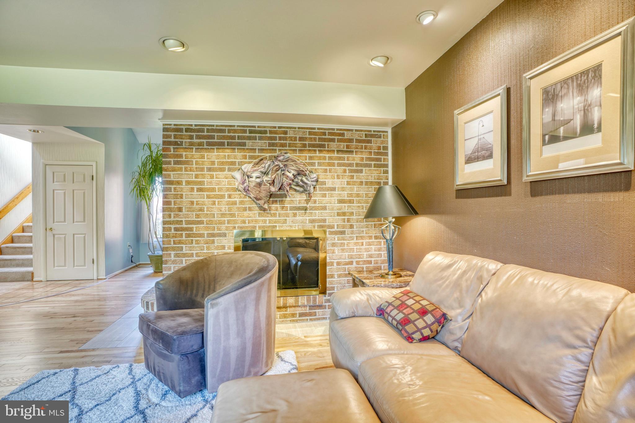 EXETER GREEN - Residential