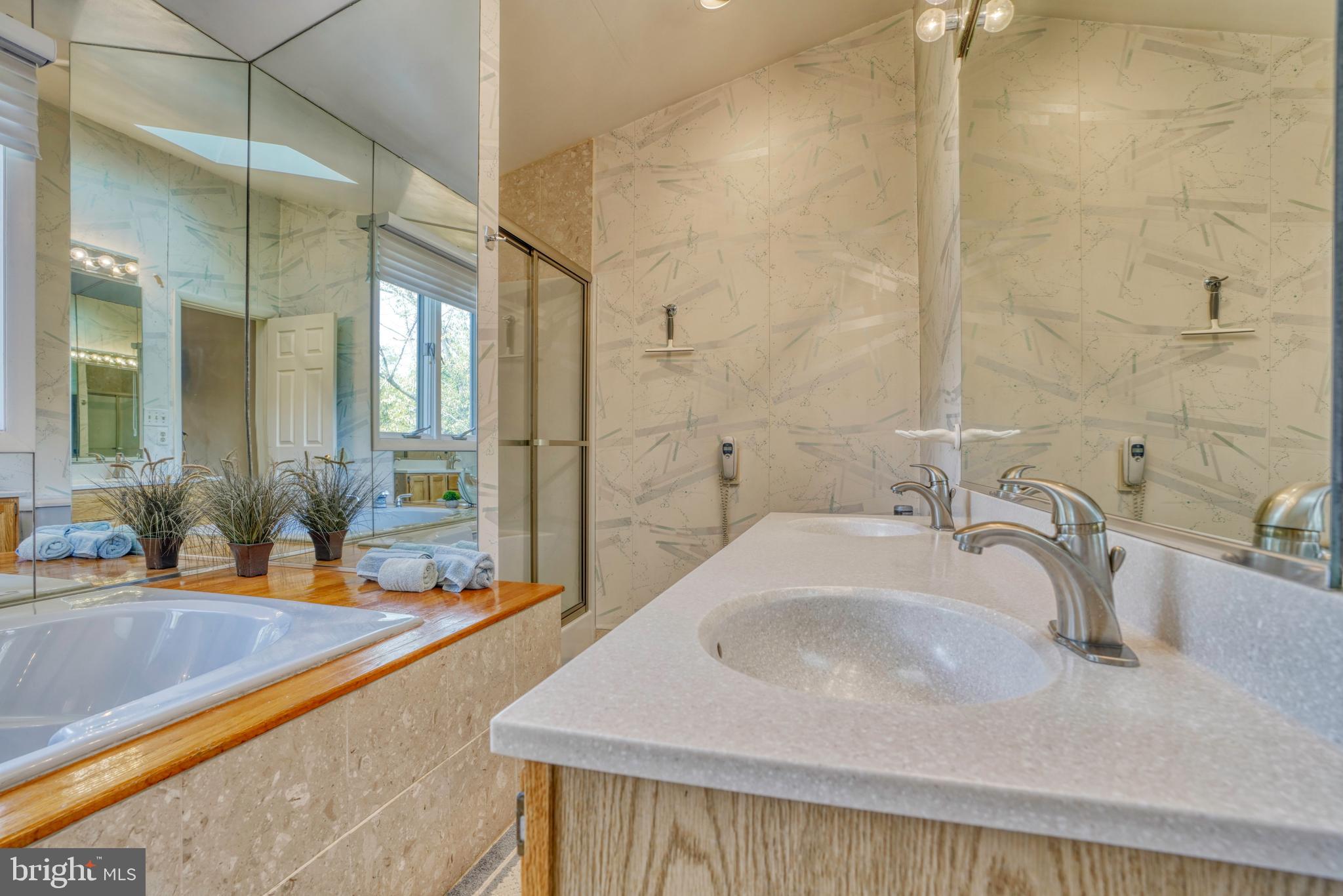 EXETER GREEN - Residential