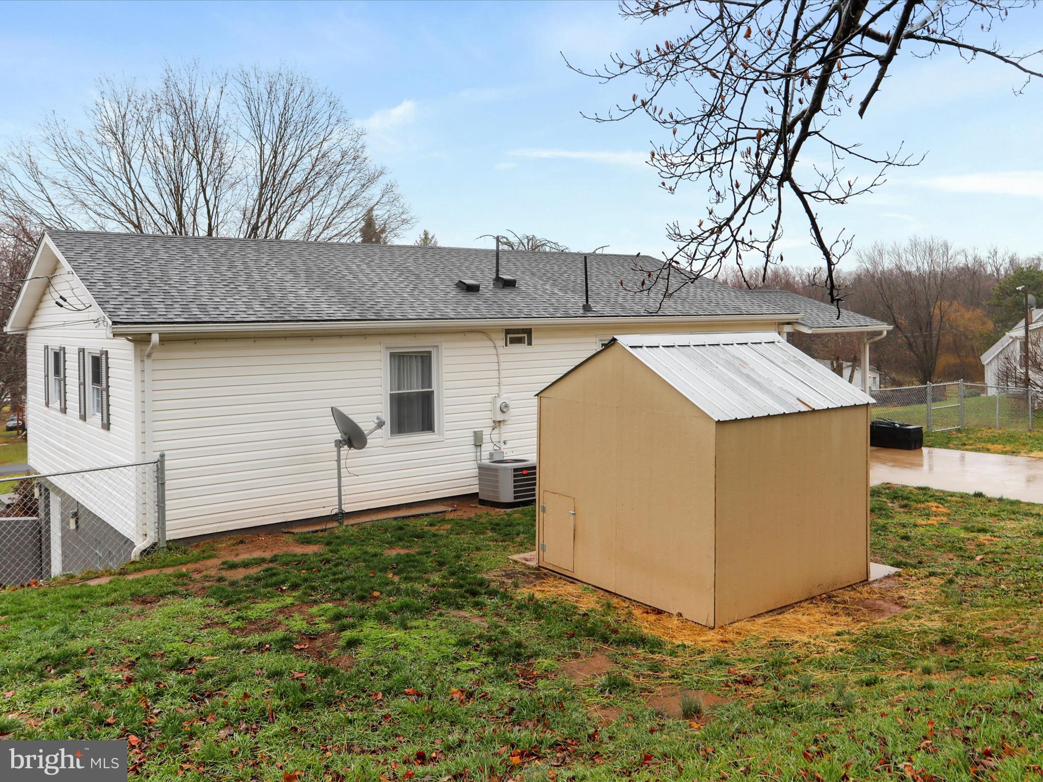 SUNRISE SUMMIT - Residential