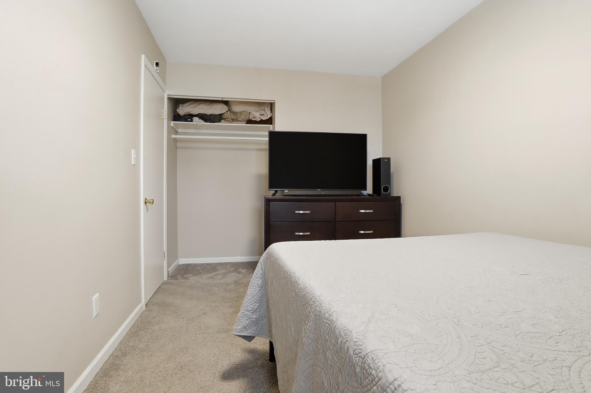 COLONY PARK CONDOS - Residential