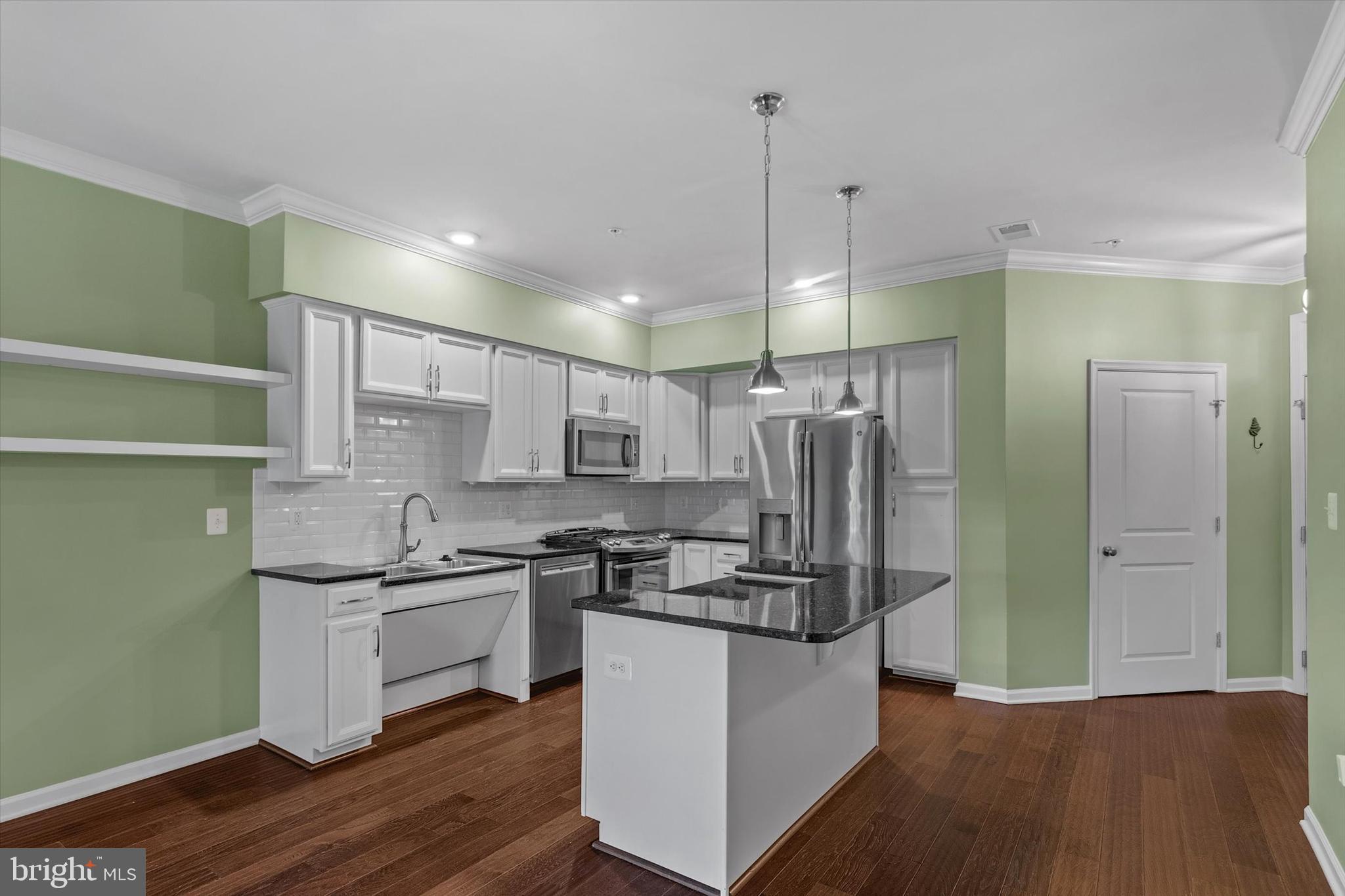 LOUDOUN VALLEY BUCKINGHAM - Residential Lease