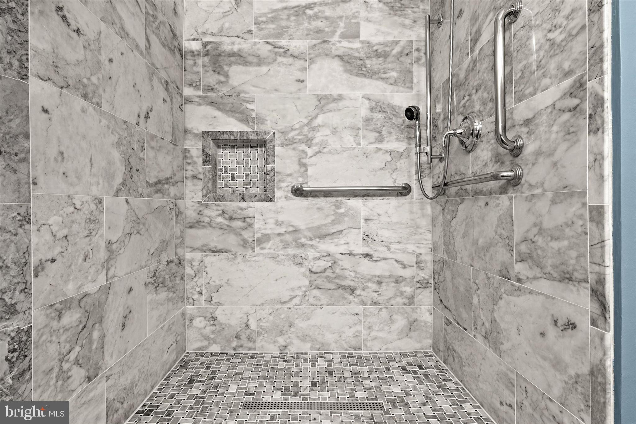 LOUDOUN VALLEY BUCKINGHAM - Residential Lease