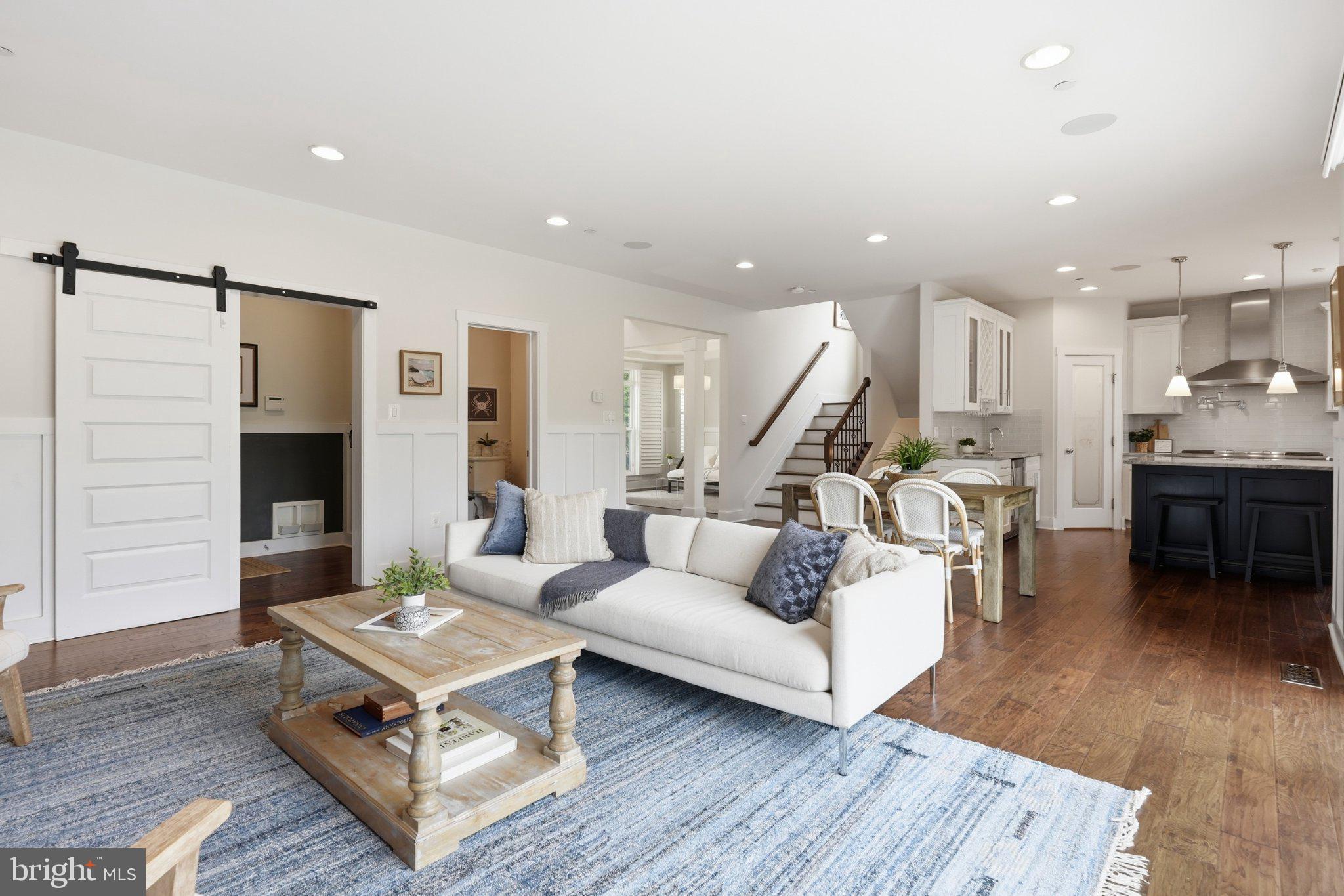 215 WINDELL AVENUE