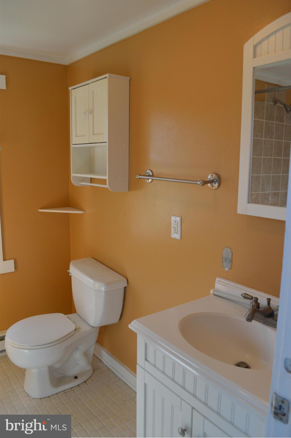 TOWN OF COLONIAL BEACH - Residential Lease