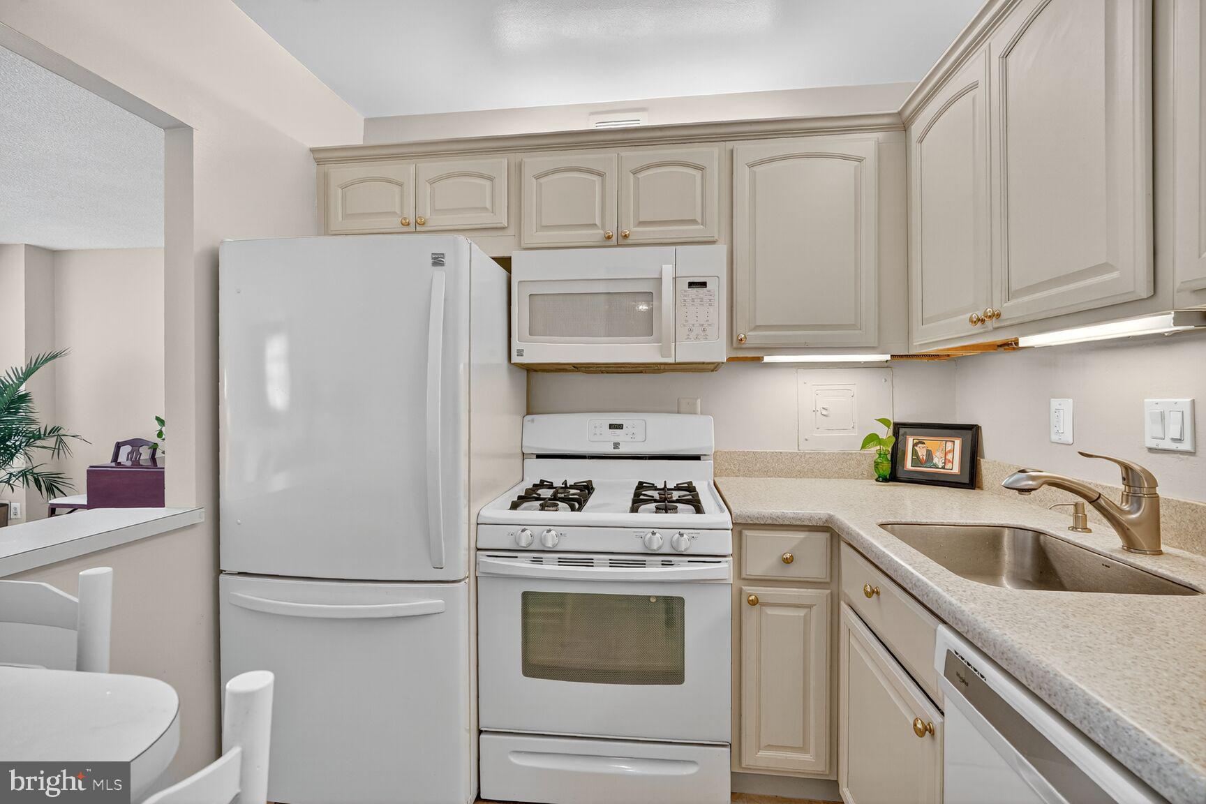 WILLOUGHBY OF CHEVY CHASE - Residential