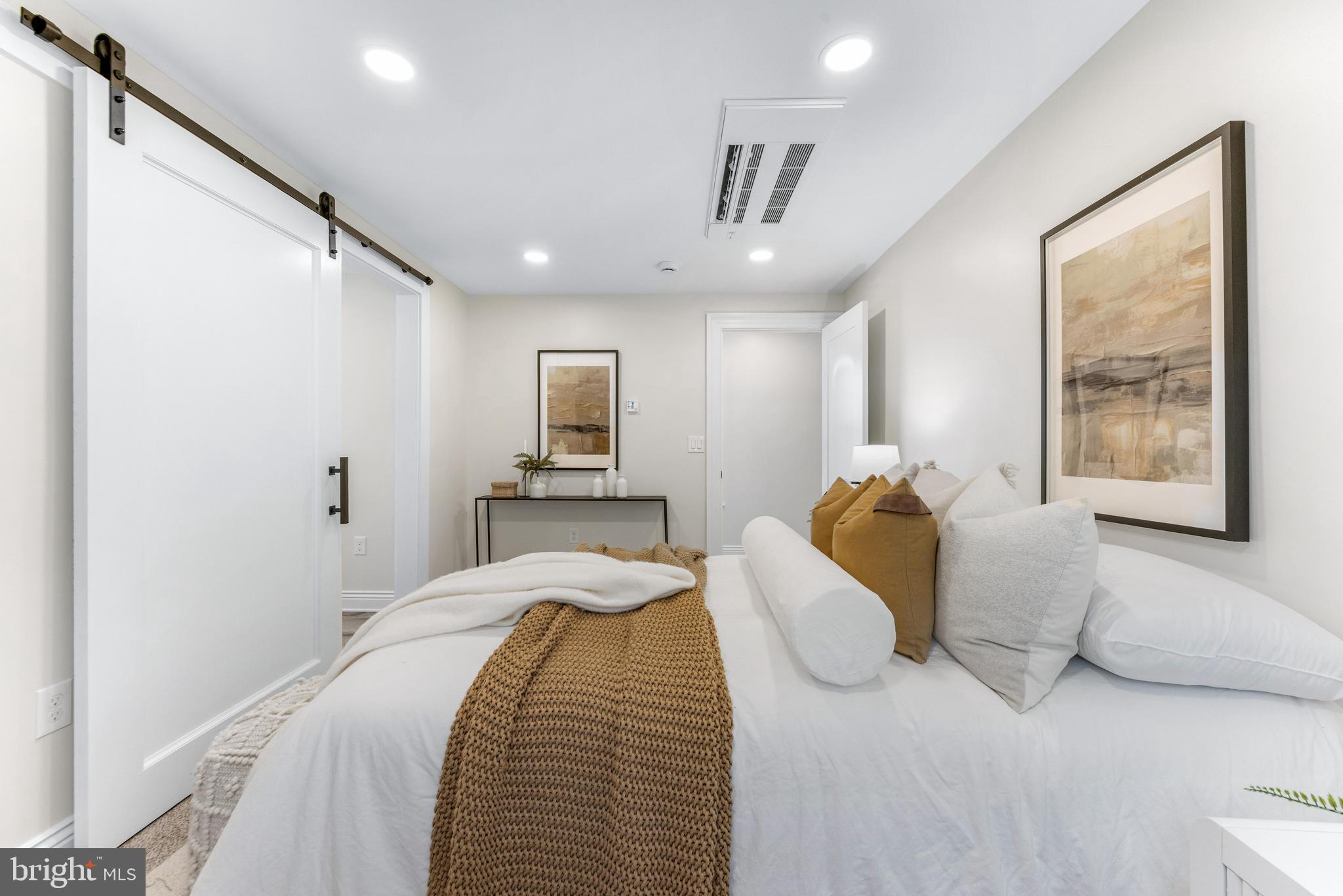 BEL AIR DOWNTOWN - Residential Lease