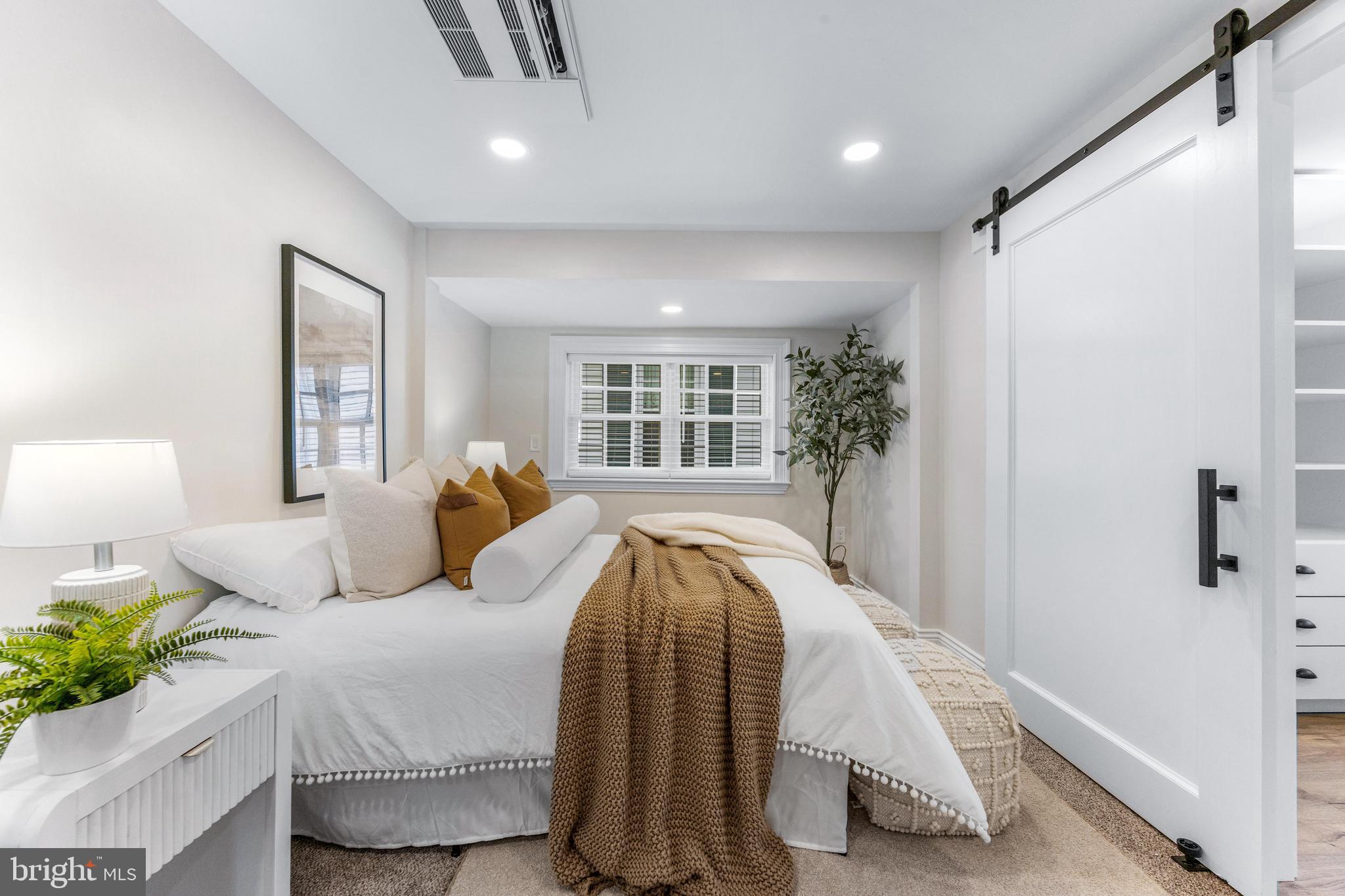BEL AIR DOWNTOWN - Residential Lease