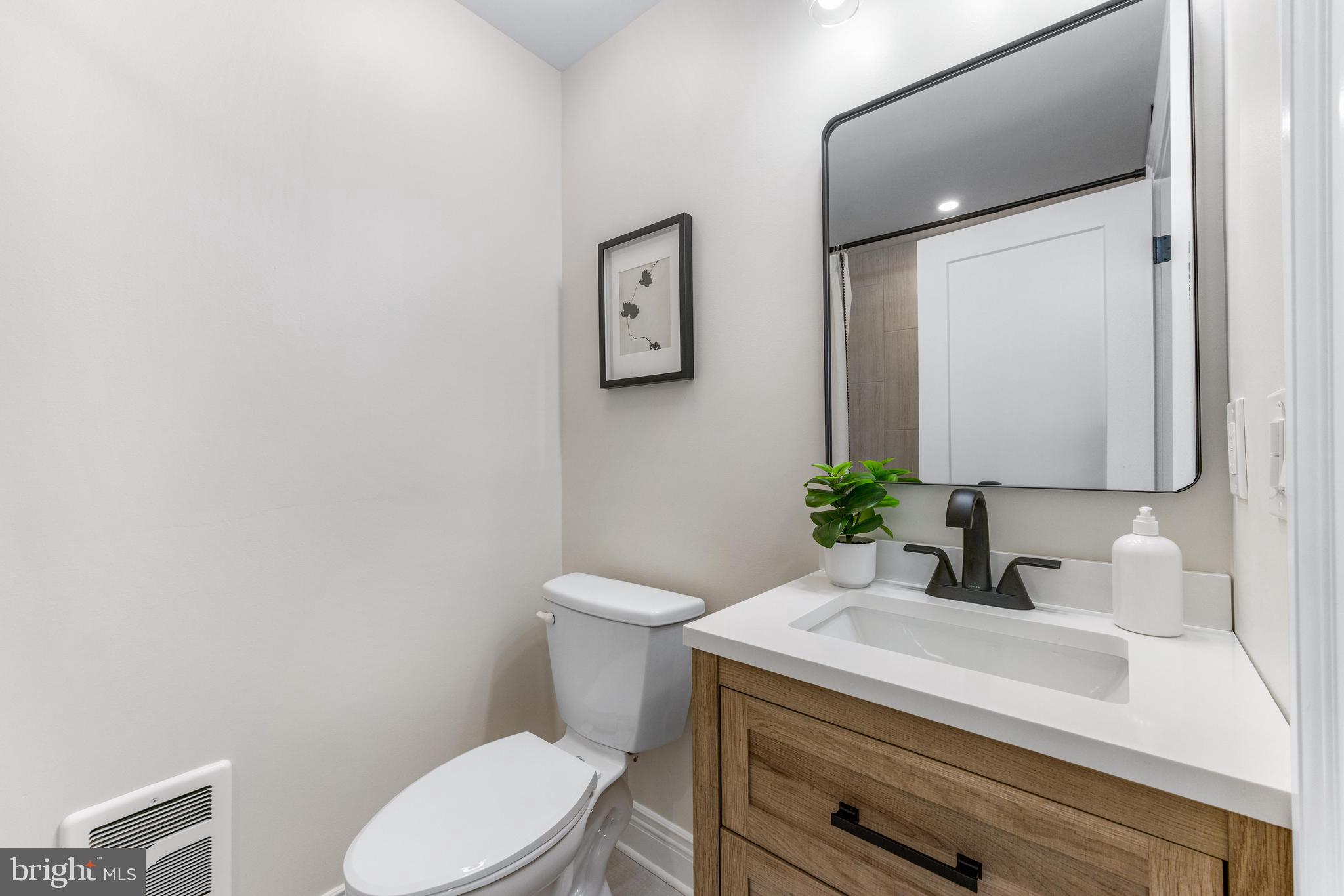 BEL AIR DOWNTOWN - Residential Lease