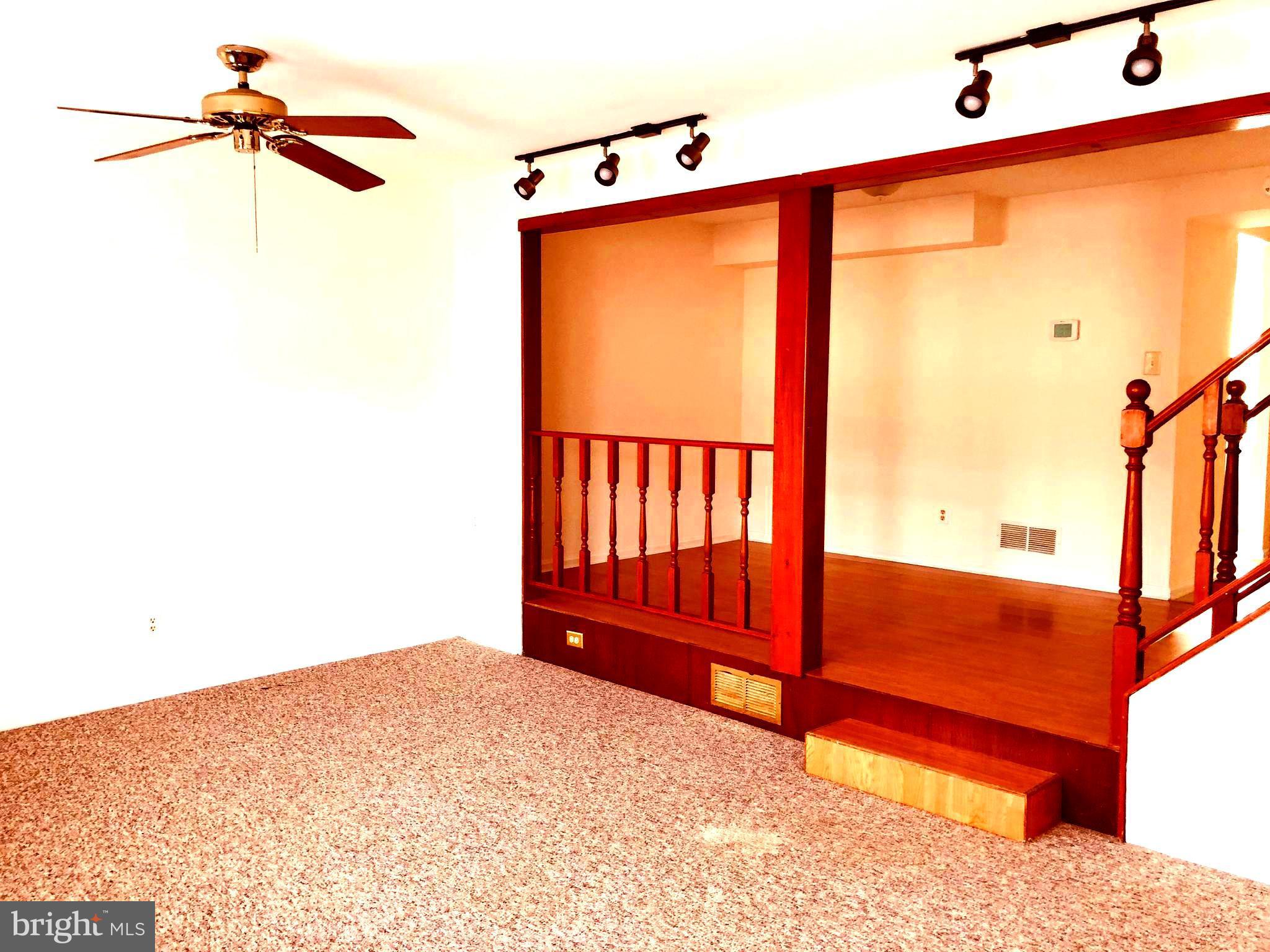 KINGS COURT - Residential Lease