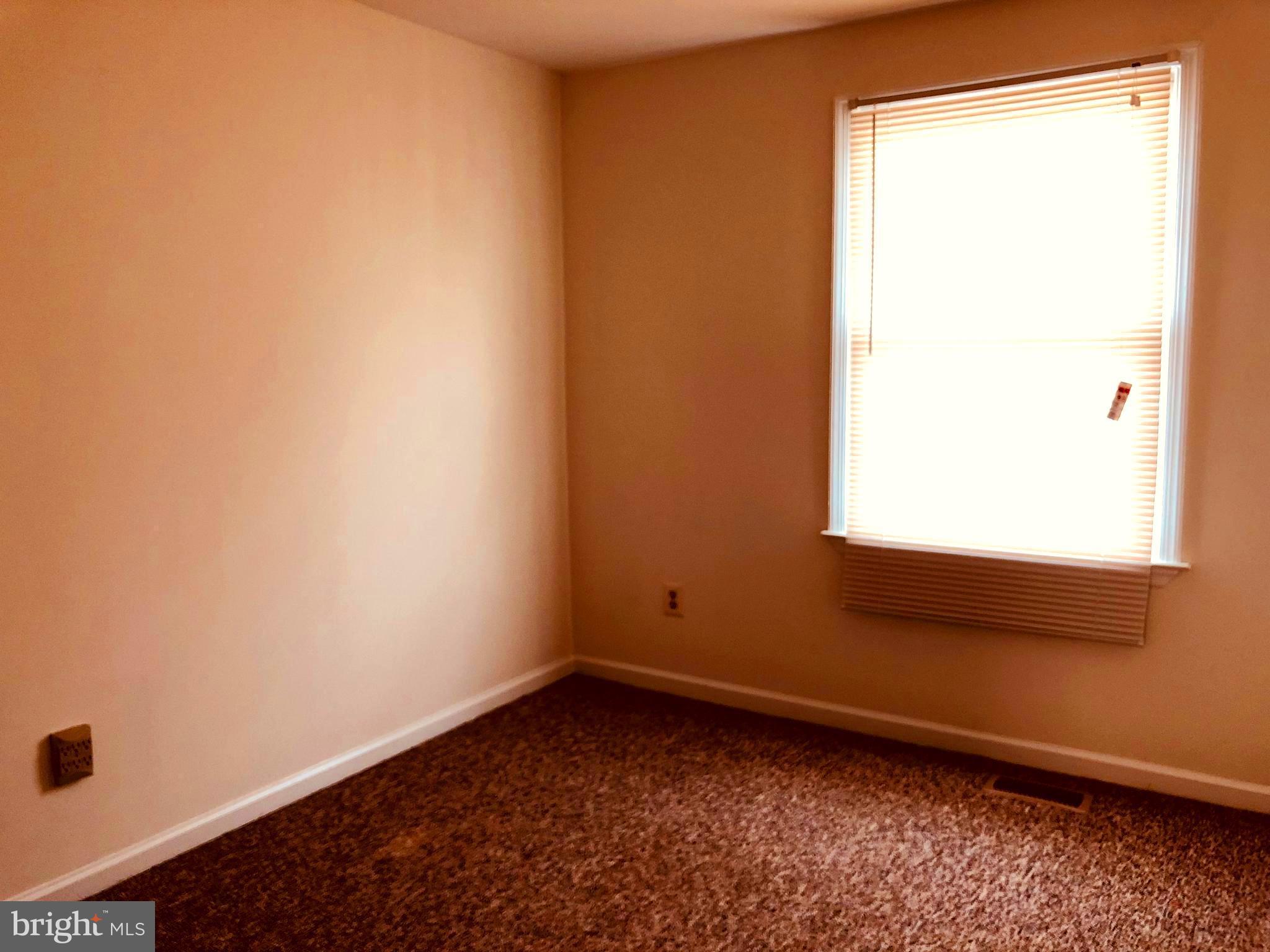 KINGS COURT - Residential Lease